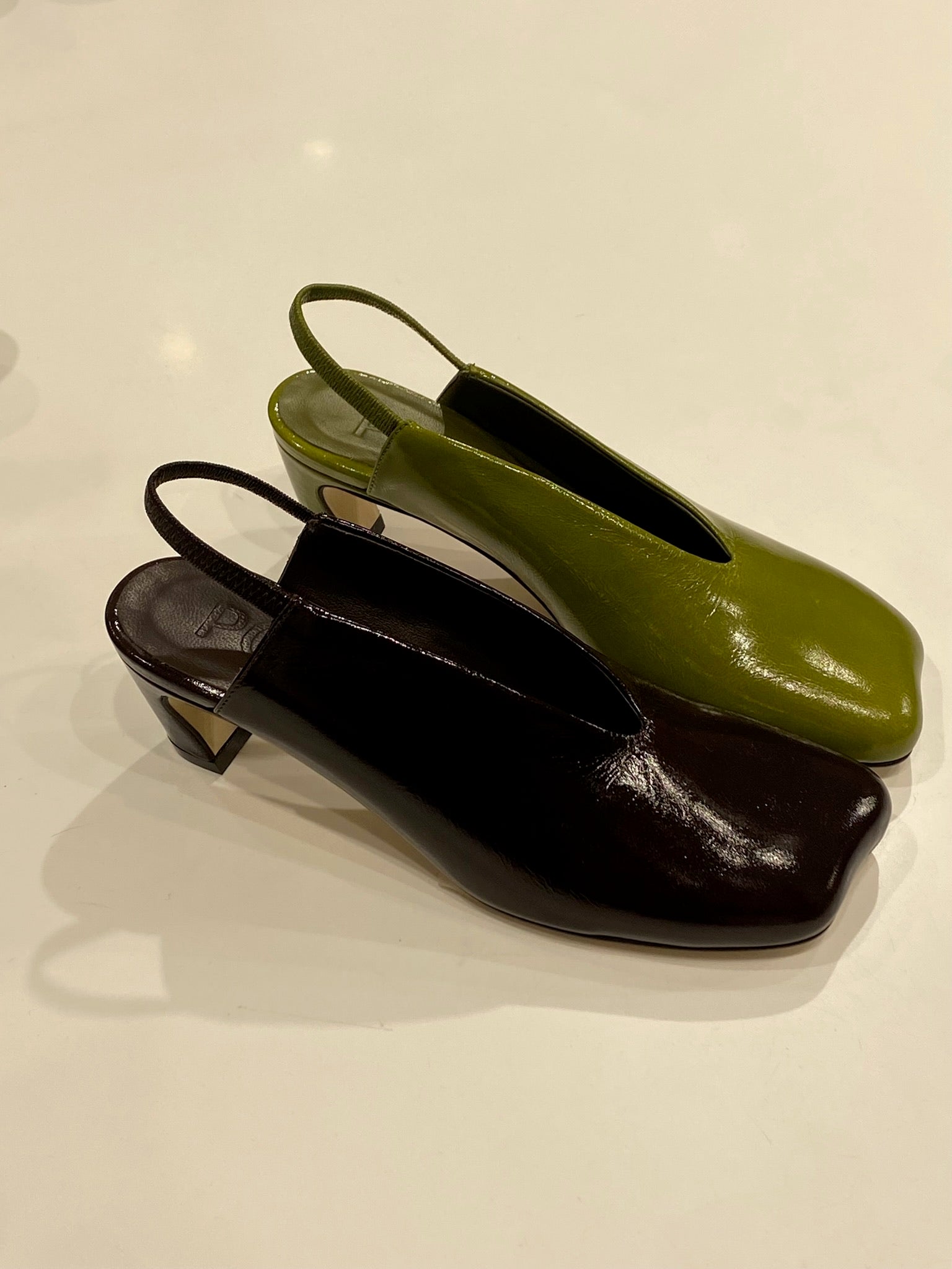 SLINGBACKS