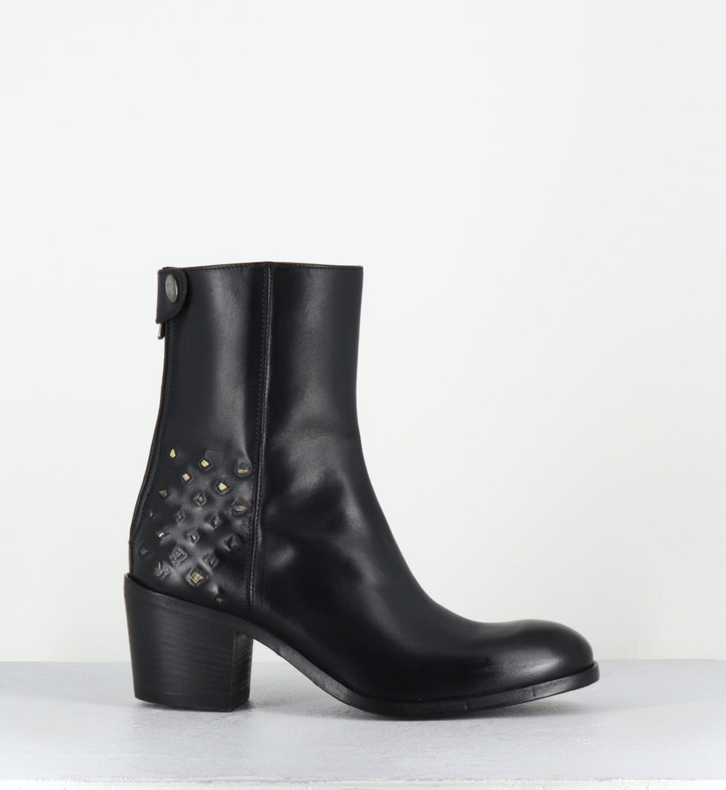 ISABEL 90005 STRIKE BLACK