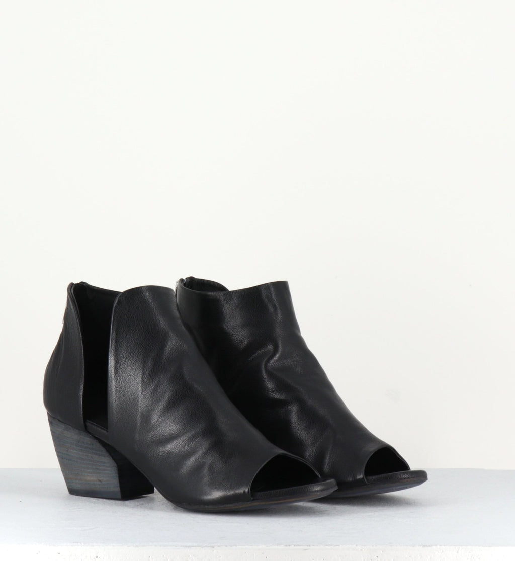 Bottines courtes à talons en cuir noir BLANC/012- Officine Creative