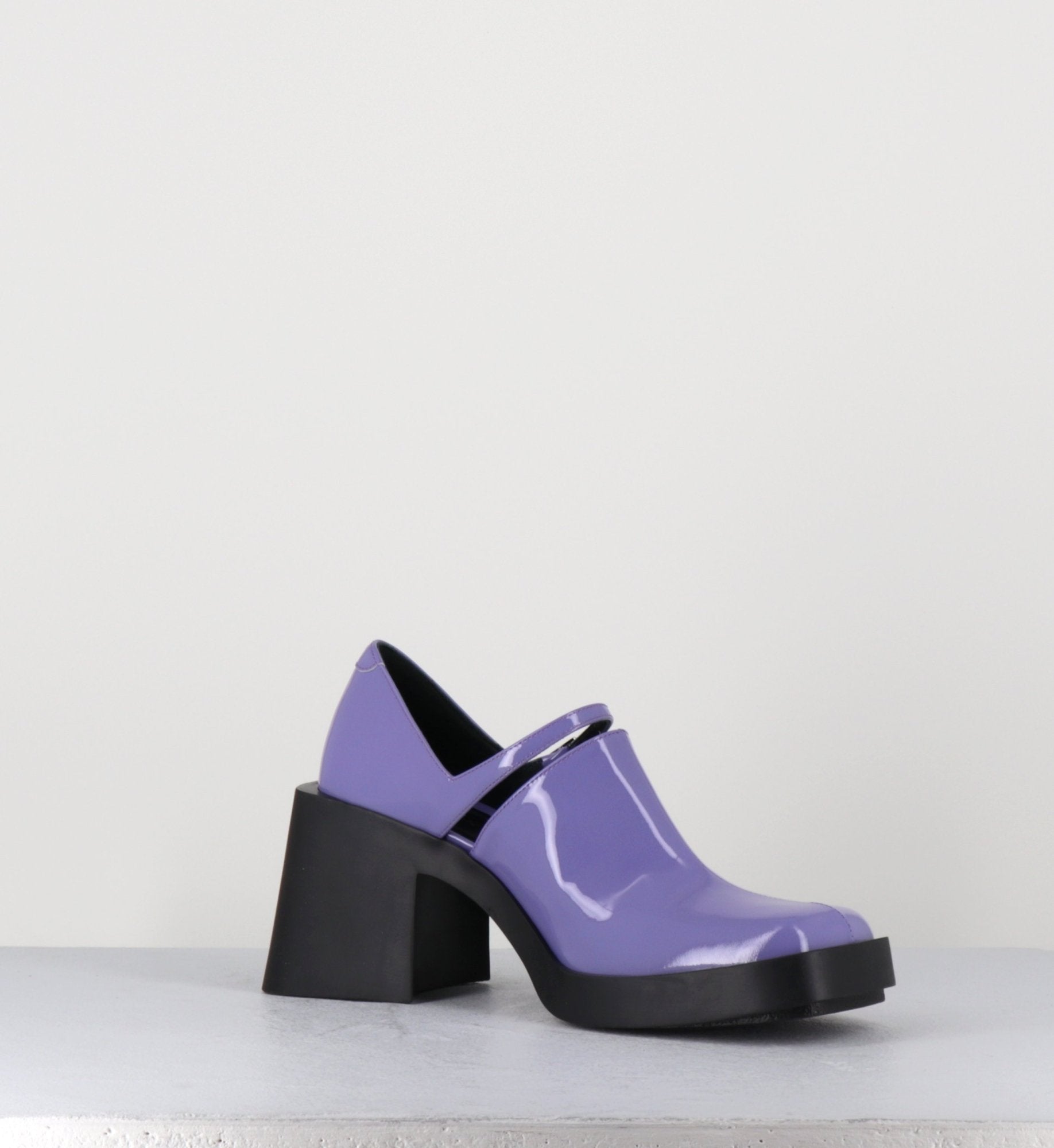 KIM LILAC PATENT