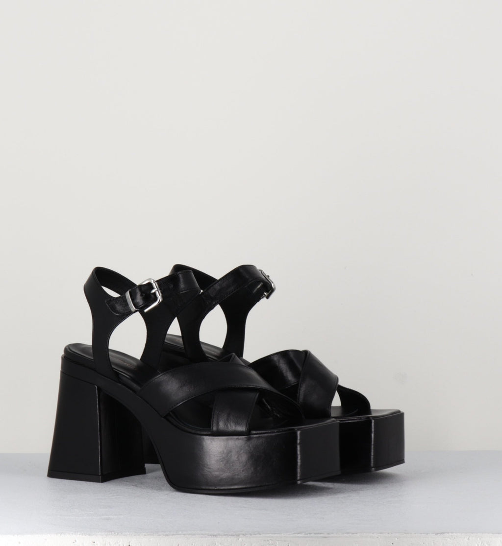 PE7637 NERO