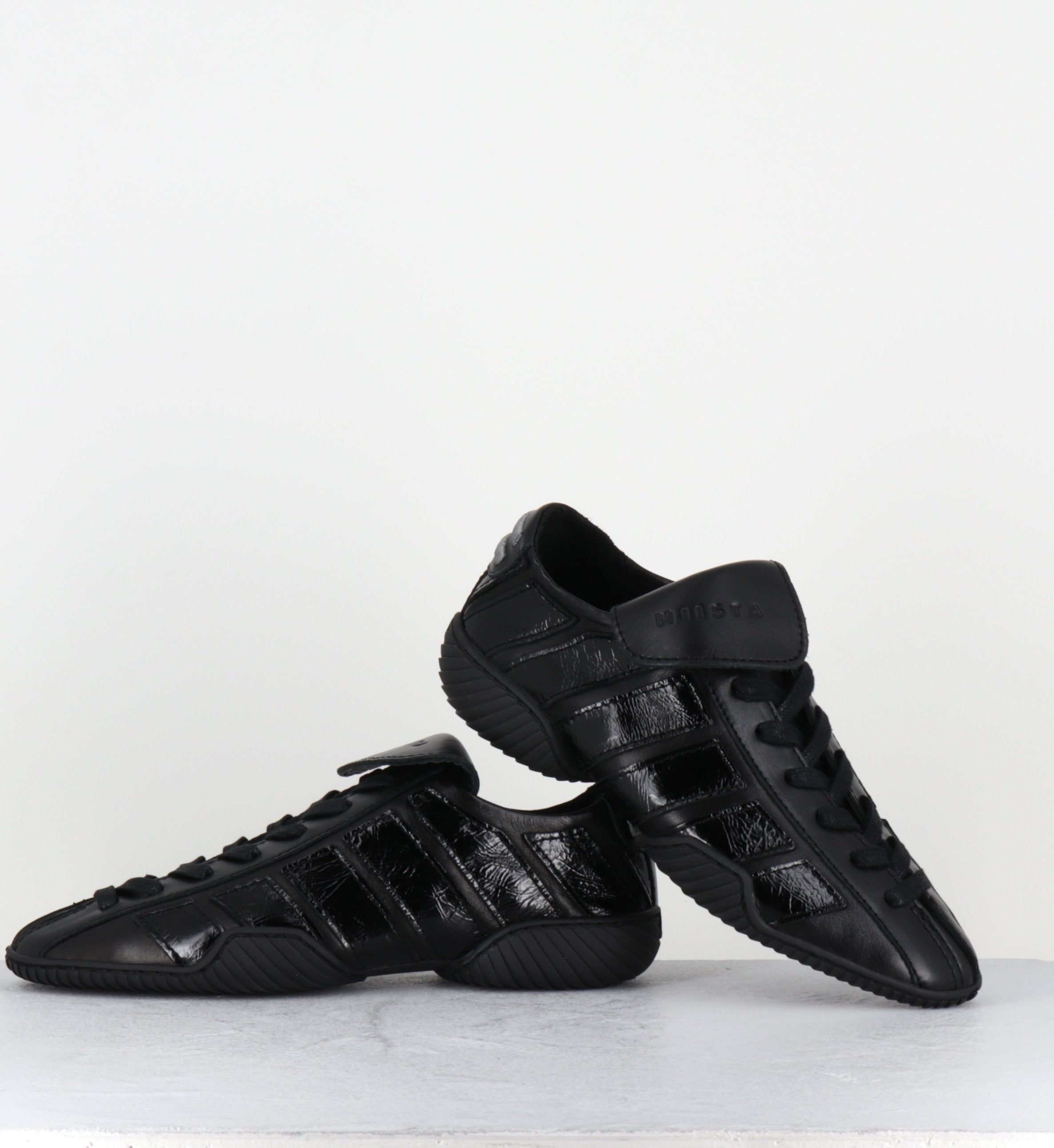 NIKOLETTA BLACK SNEAKERS