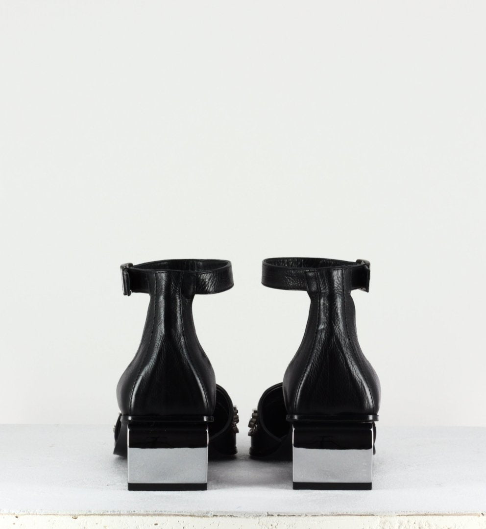 Escarpin clouté en cuir noir Garrice Collection Fruit - 6275