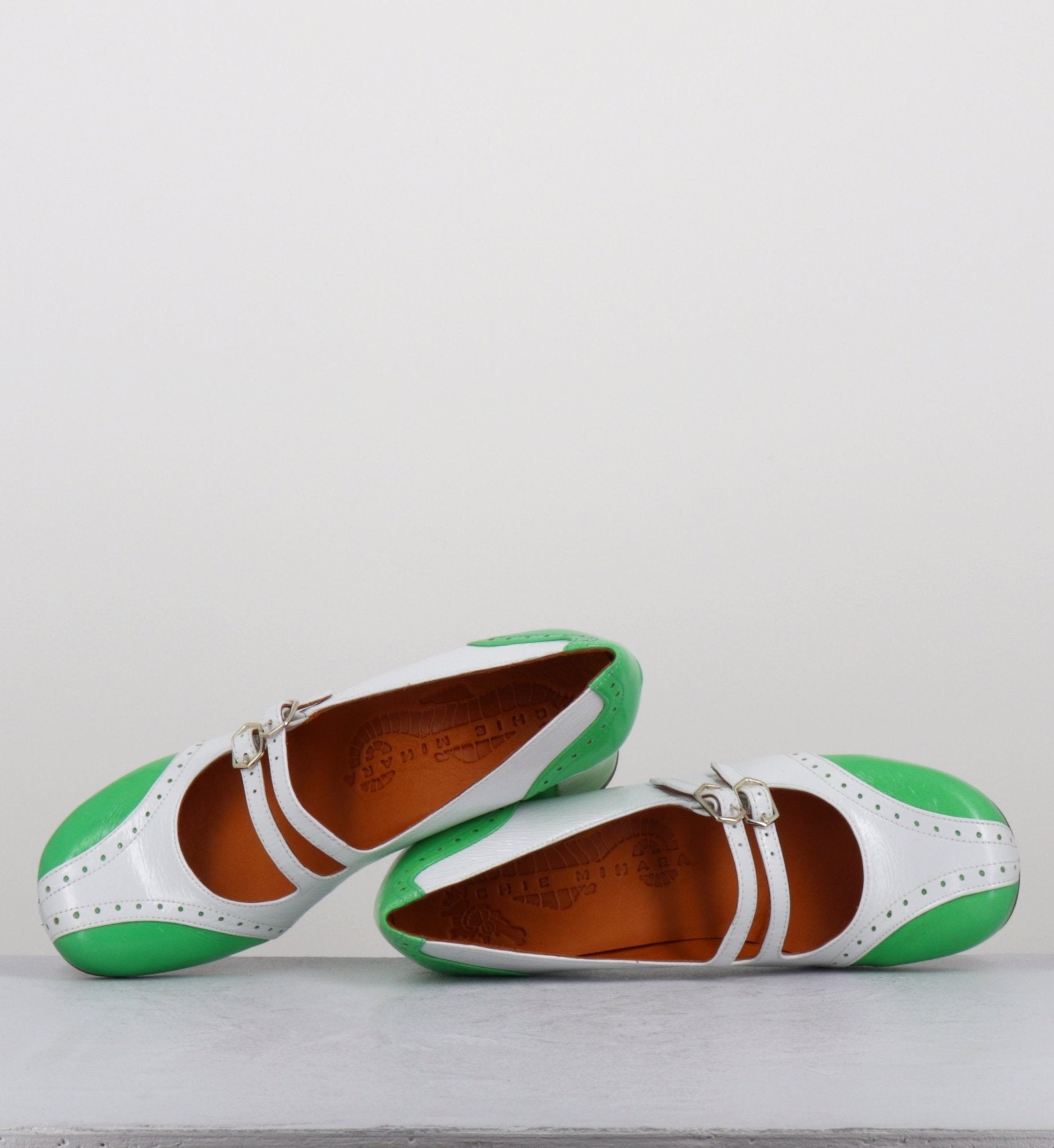 MAIME44 FERRARI BLANCO