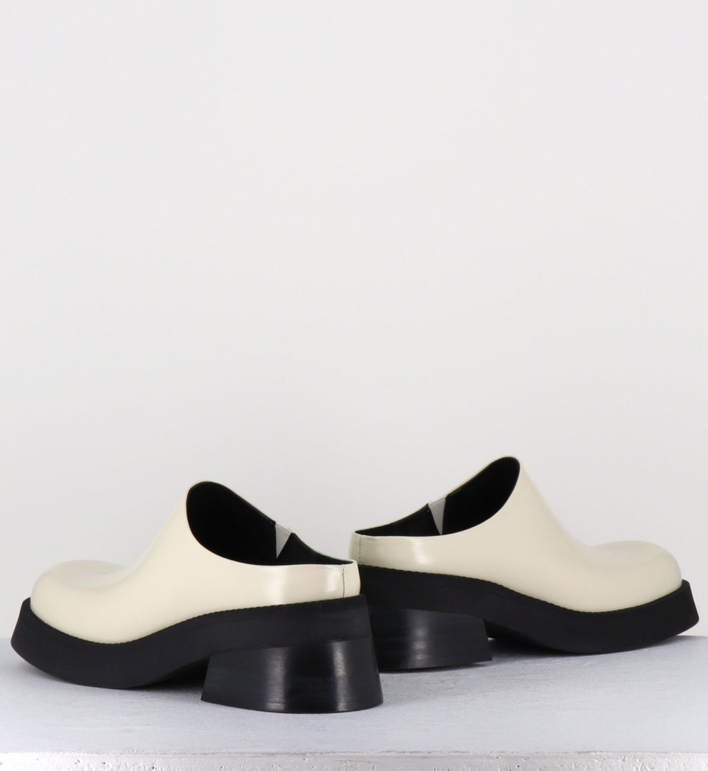 ODILE BEIGE MULES