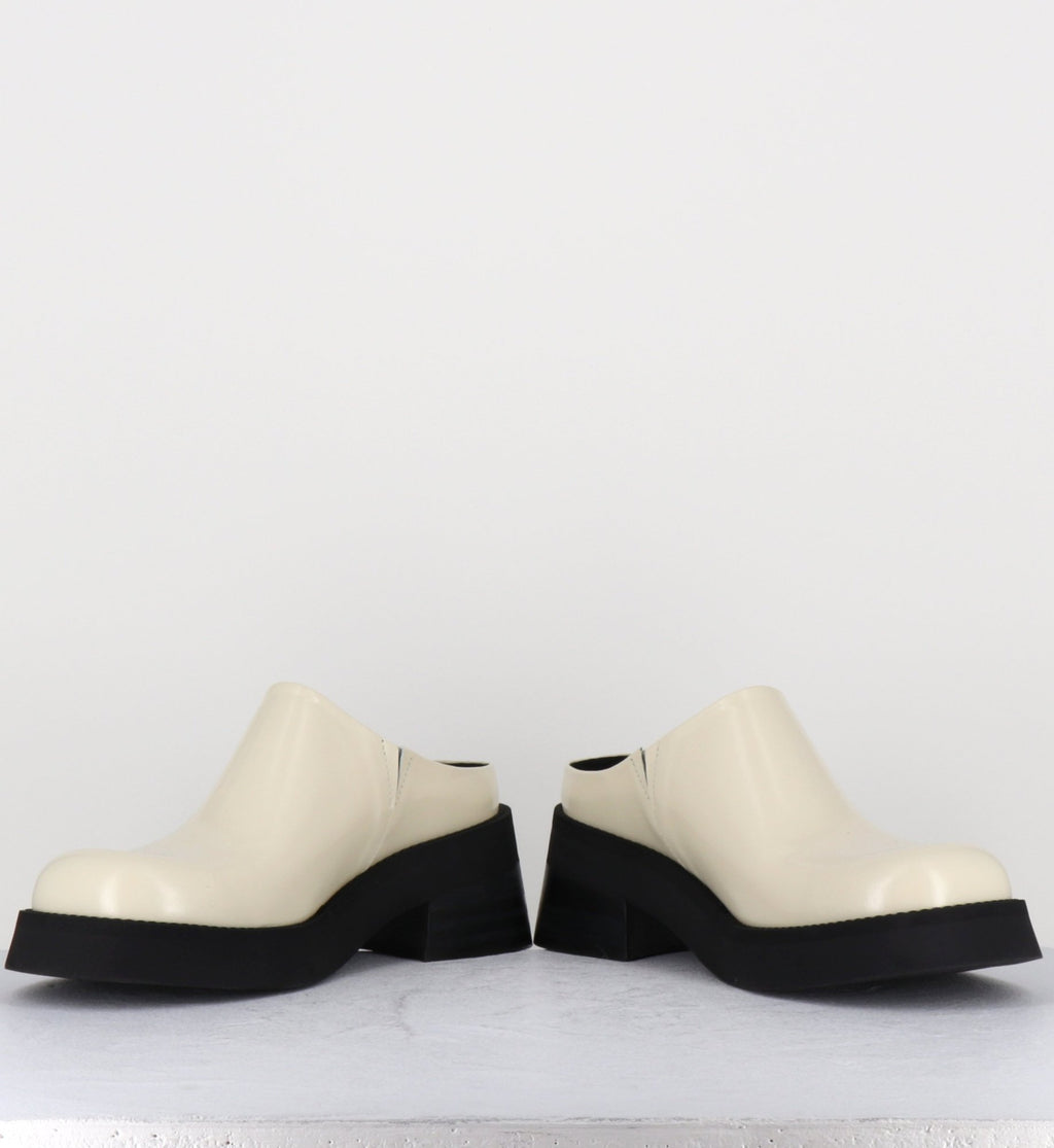 ODILE BEIGE MULES