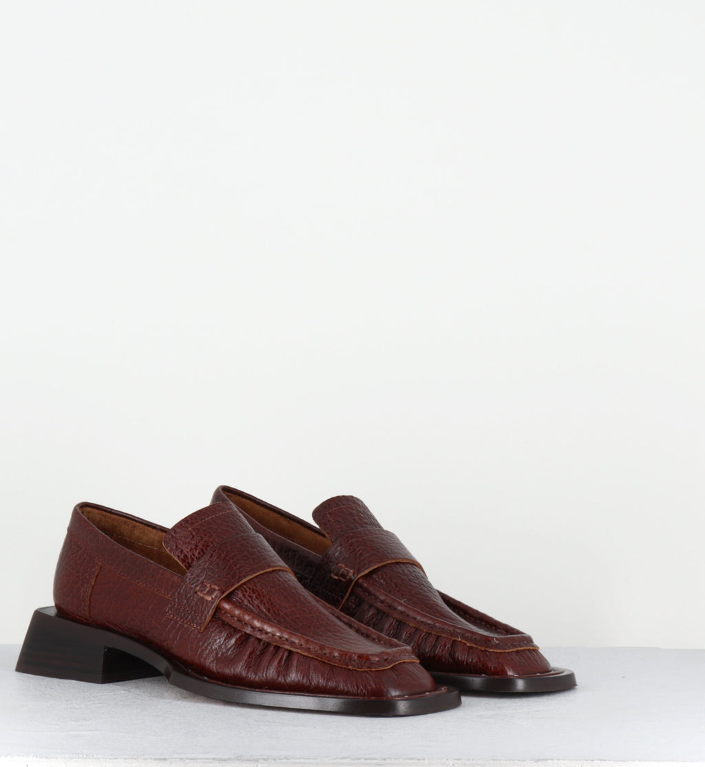 AIRI BROWN LOAFERS