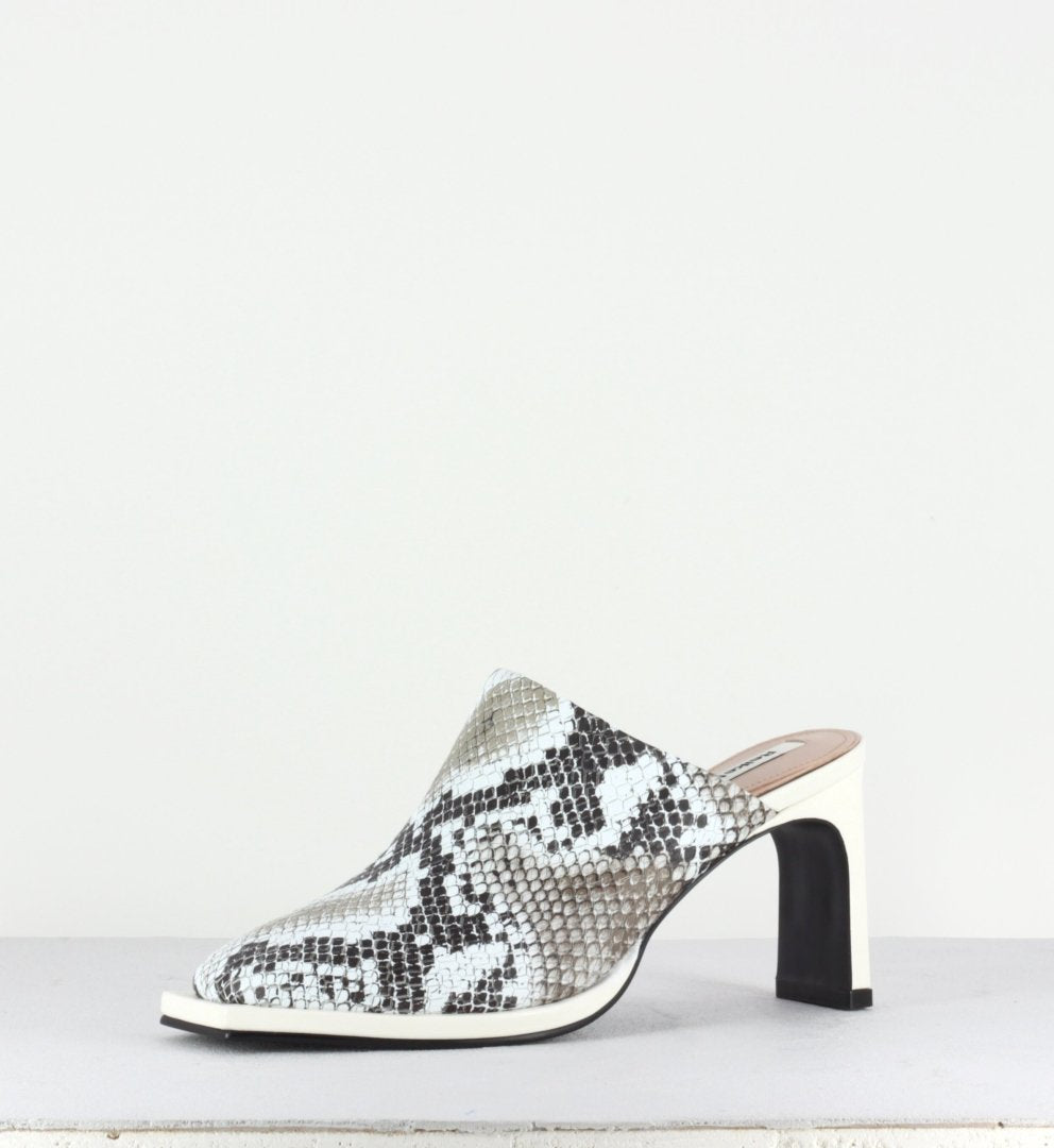 REIKE NEN - CLEAN SQUARE MULES