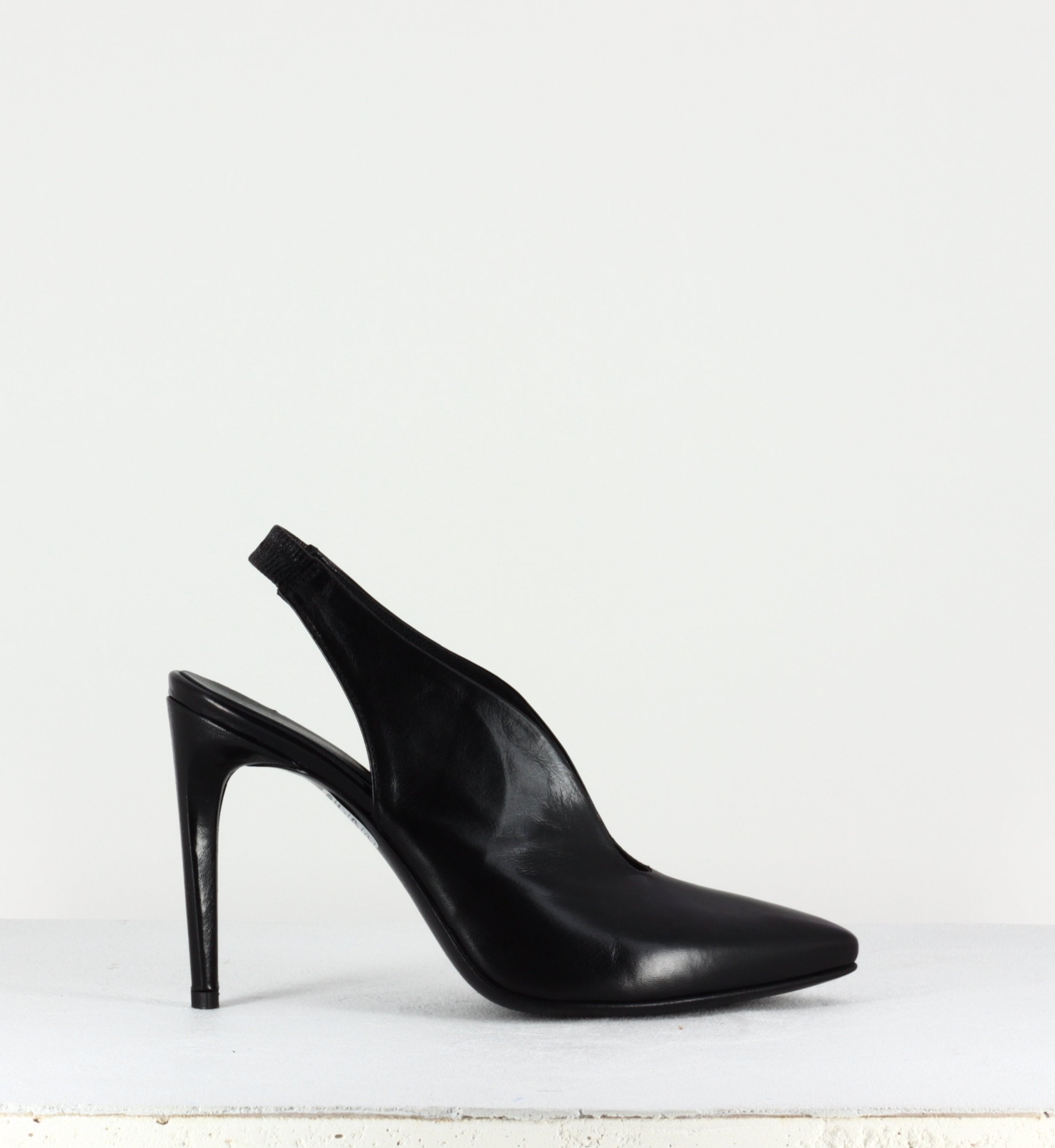 Escarpins pointus en cuir noir Garrice Collection Fruit - 6260