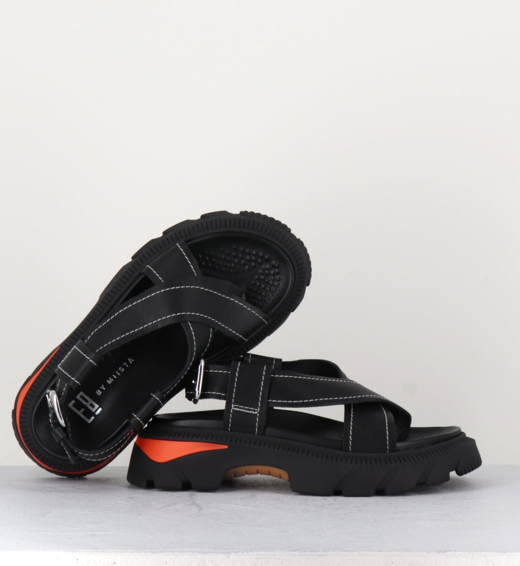 Sandales en cuir noir à lanières croisées - KRISHA BLACK