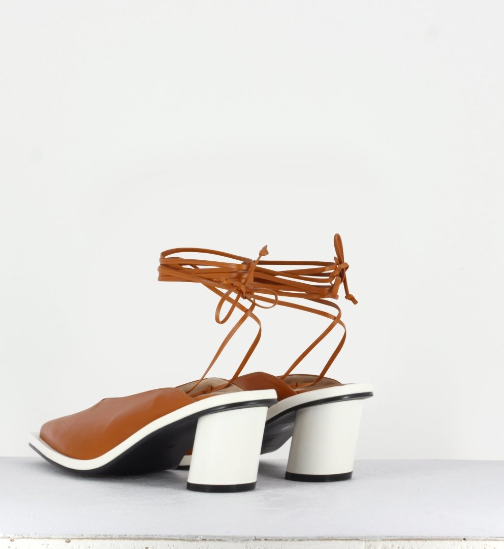 REIKE NEN - CLEAN PUMPS MULES