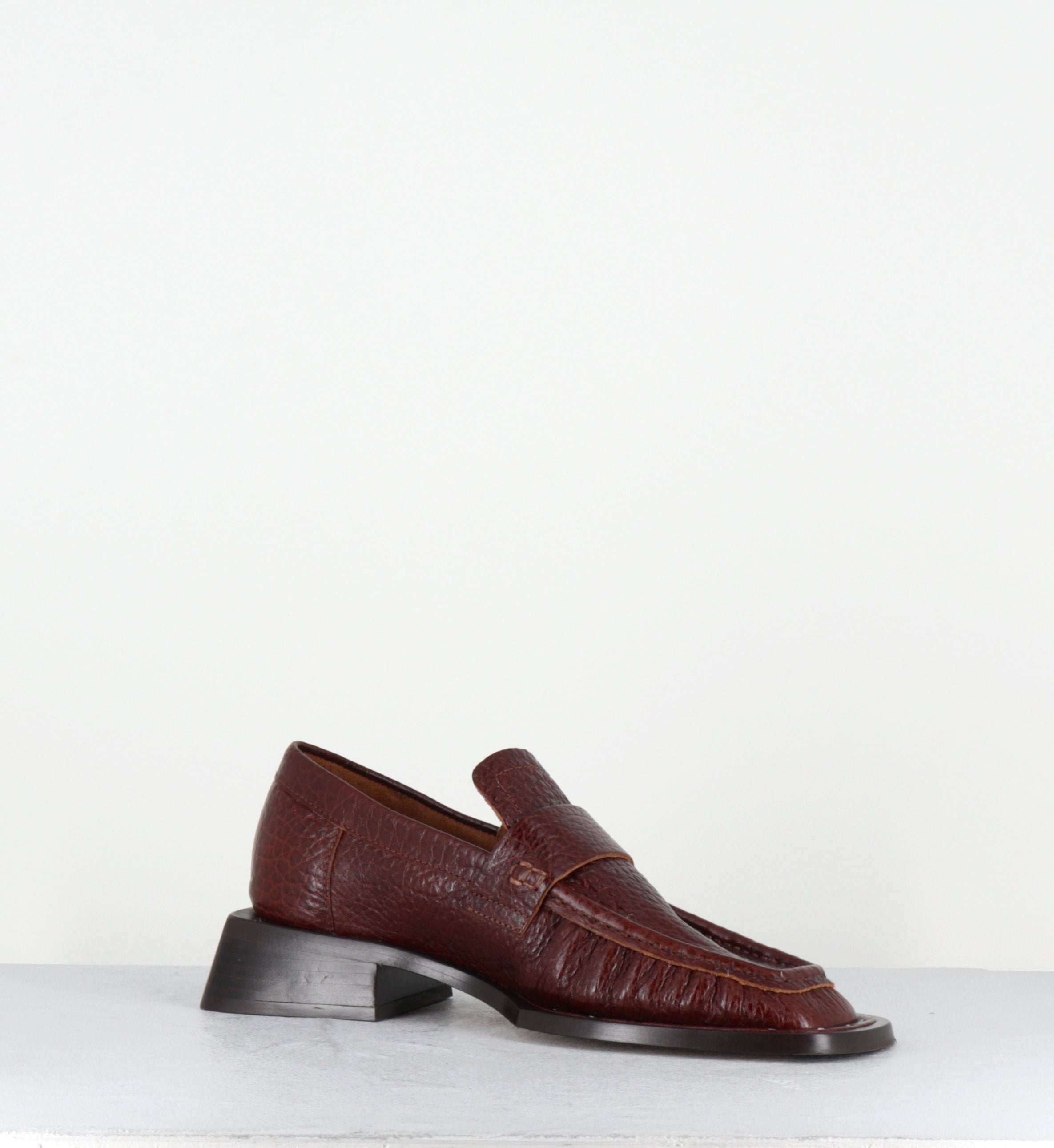 AIRI BROWN LOAFERS