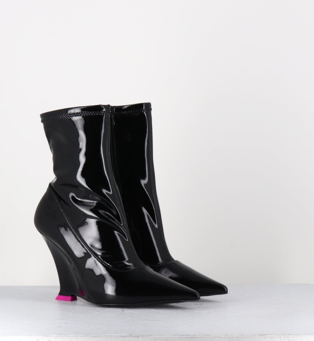 MARLA FLUID BLACK