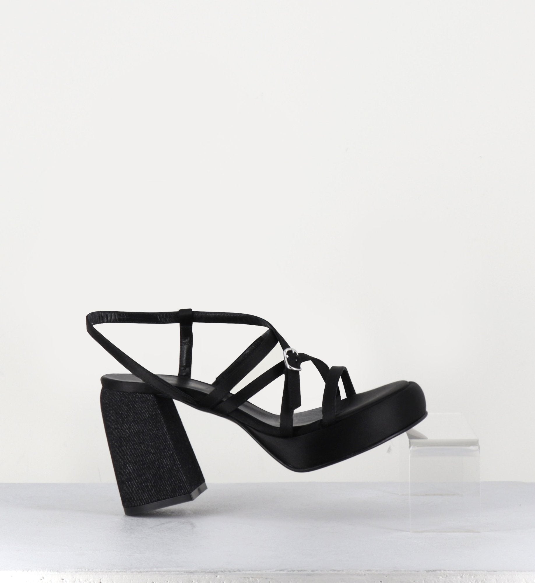 SANDAU NERO