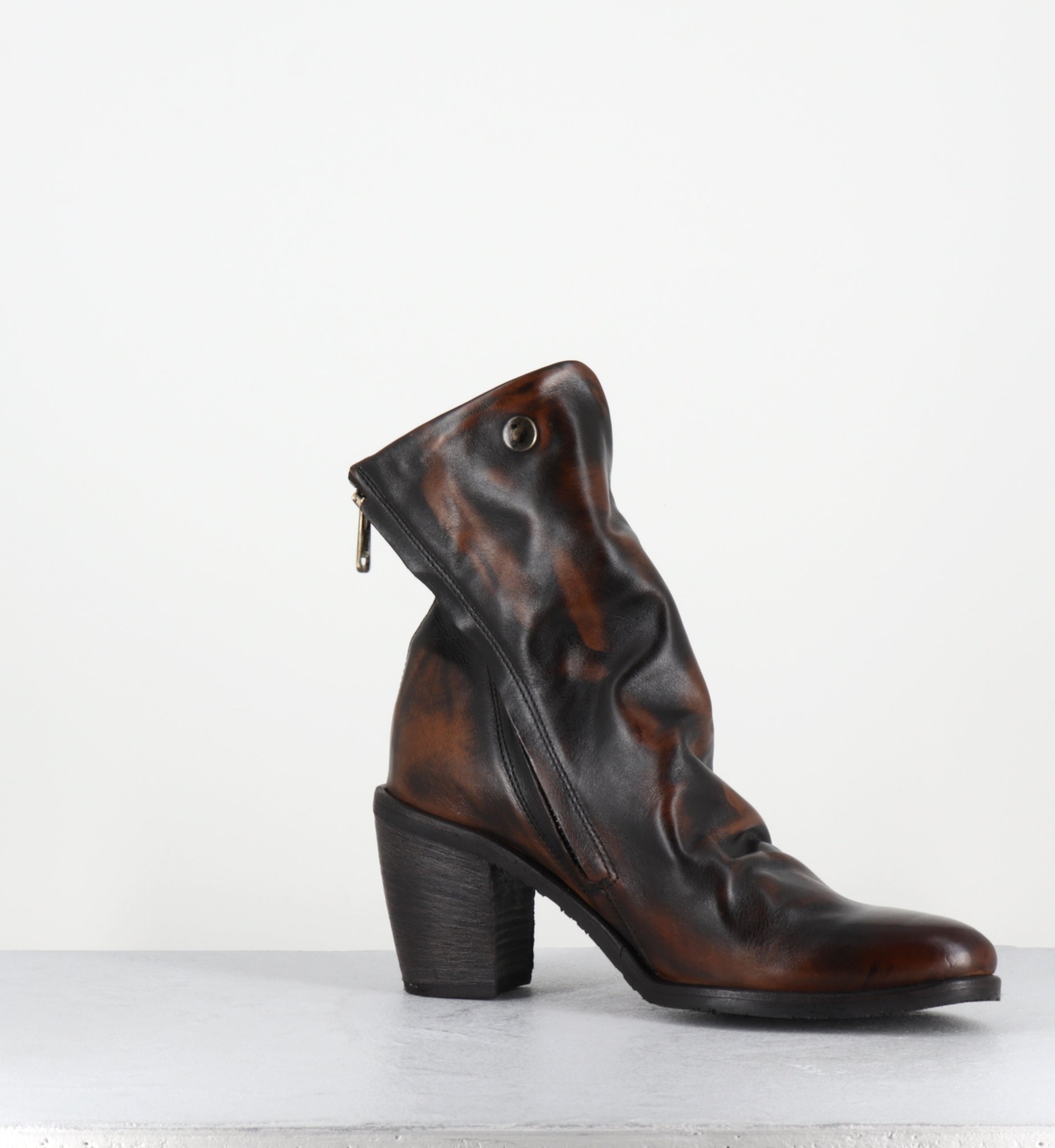 B82209 RITHM CALVADOS