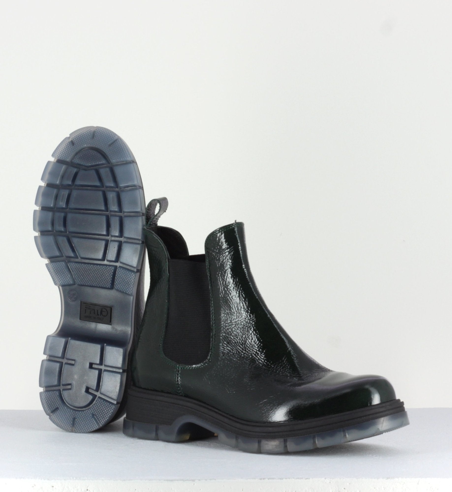 Bottines plate en cuir vernis vert foncé Sélection Garrice fru.it shoes - 5835V