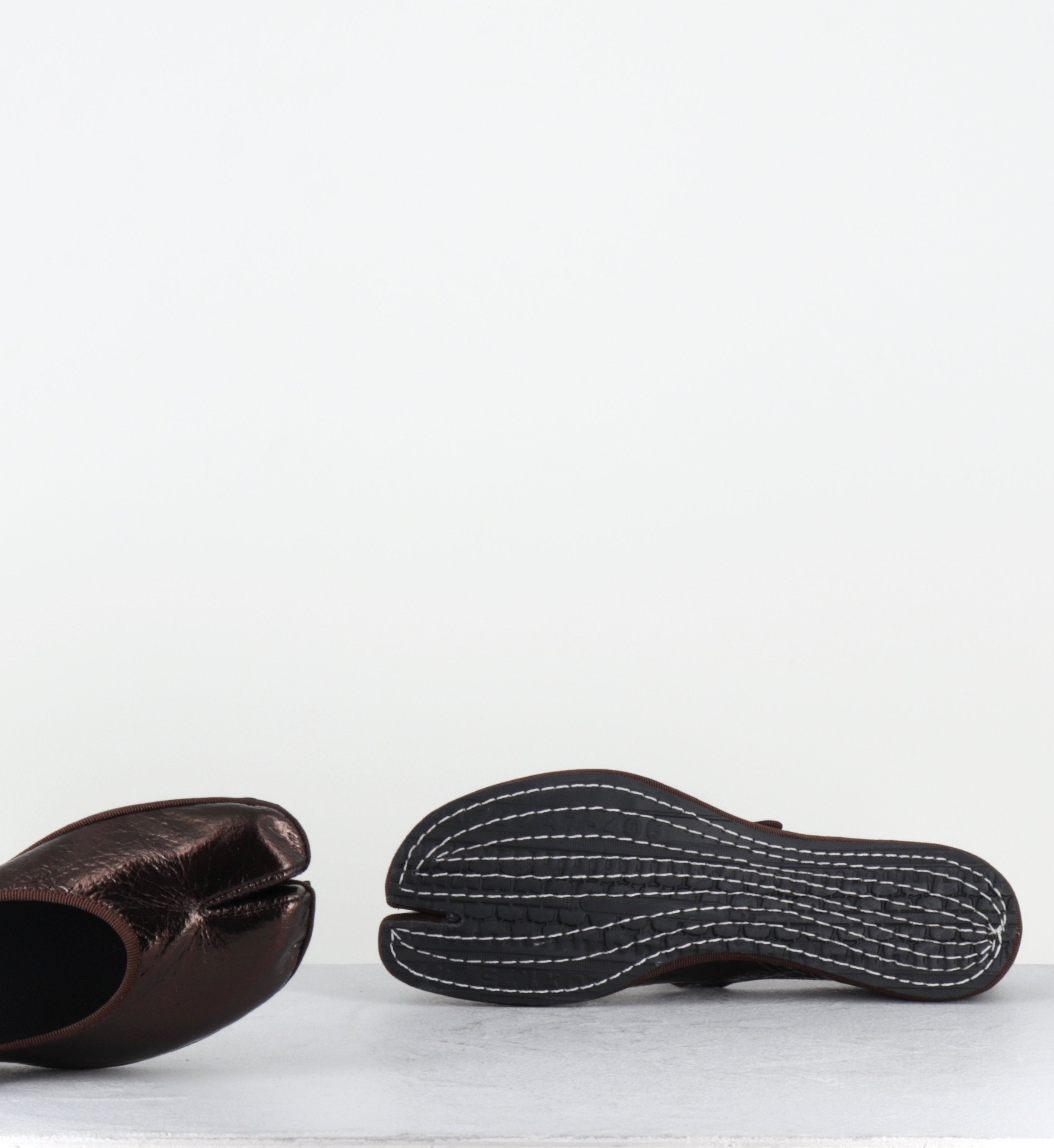 TABI MJ METAL DARKBROWN