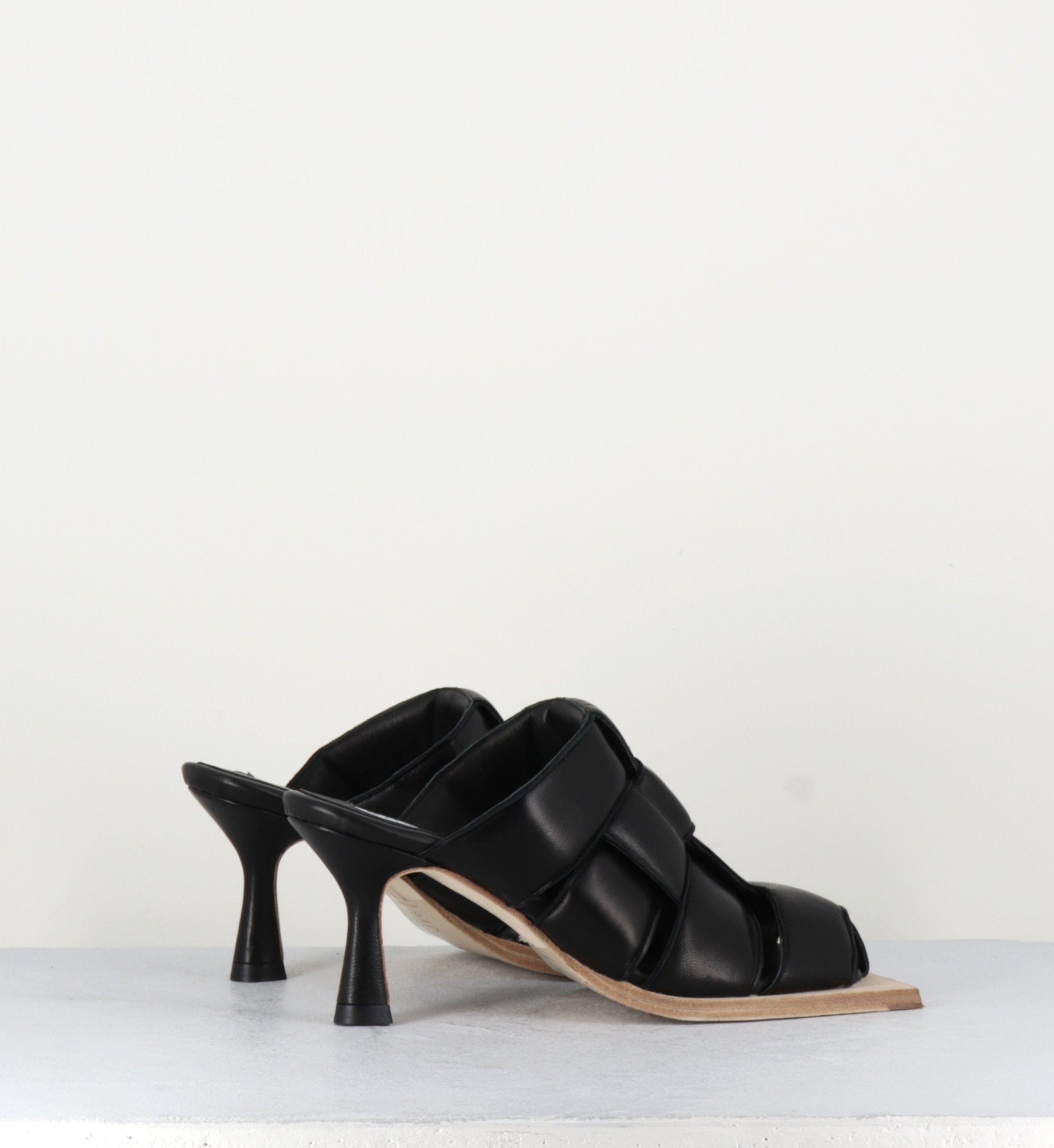 MAYTE BLACK MULES