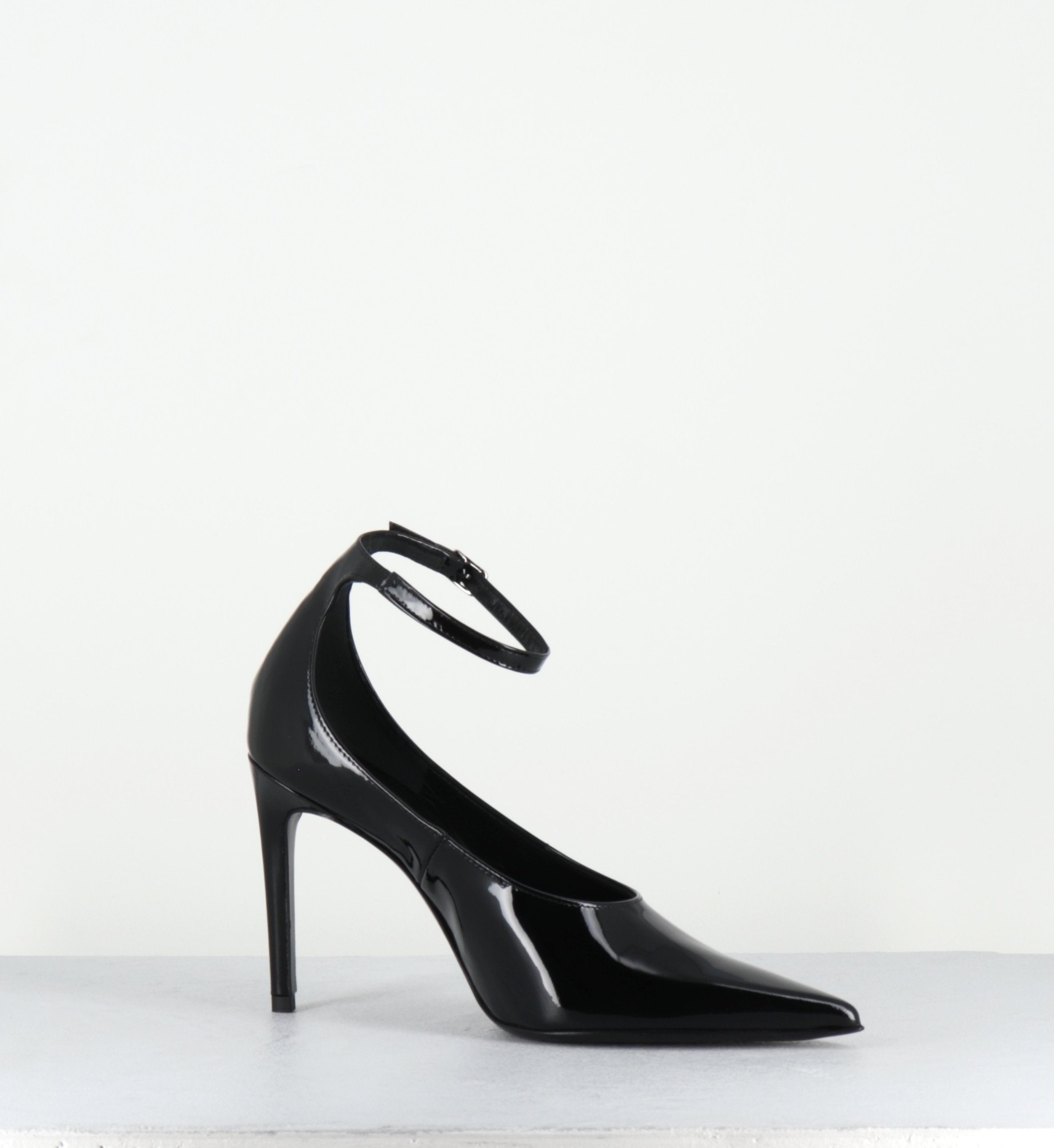 FLOYDAH24 VERNICE BLACK