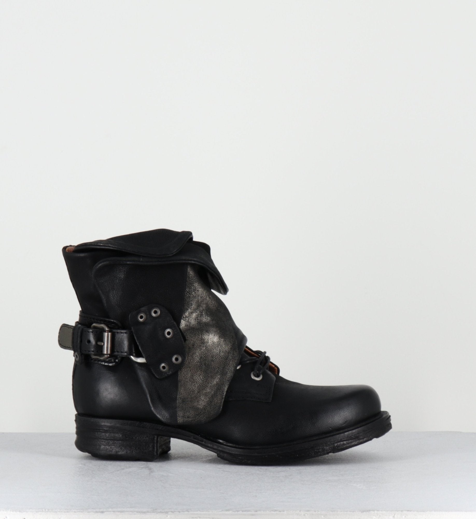 Boots rangers à lacets en cuir noir sangle à boucles - 259211 NERO