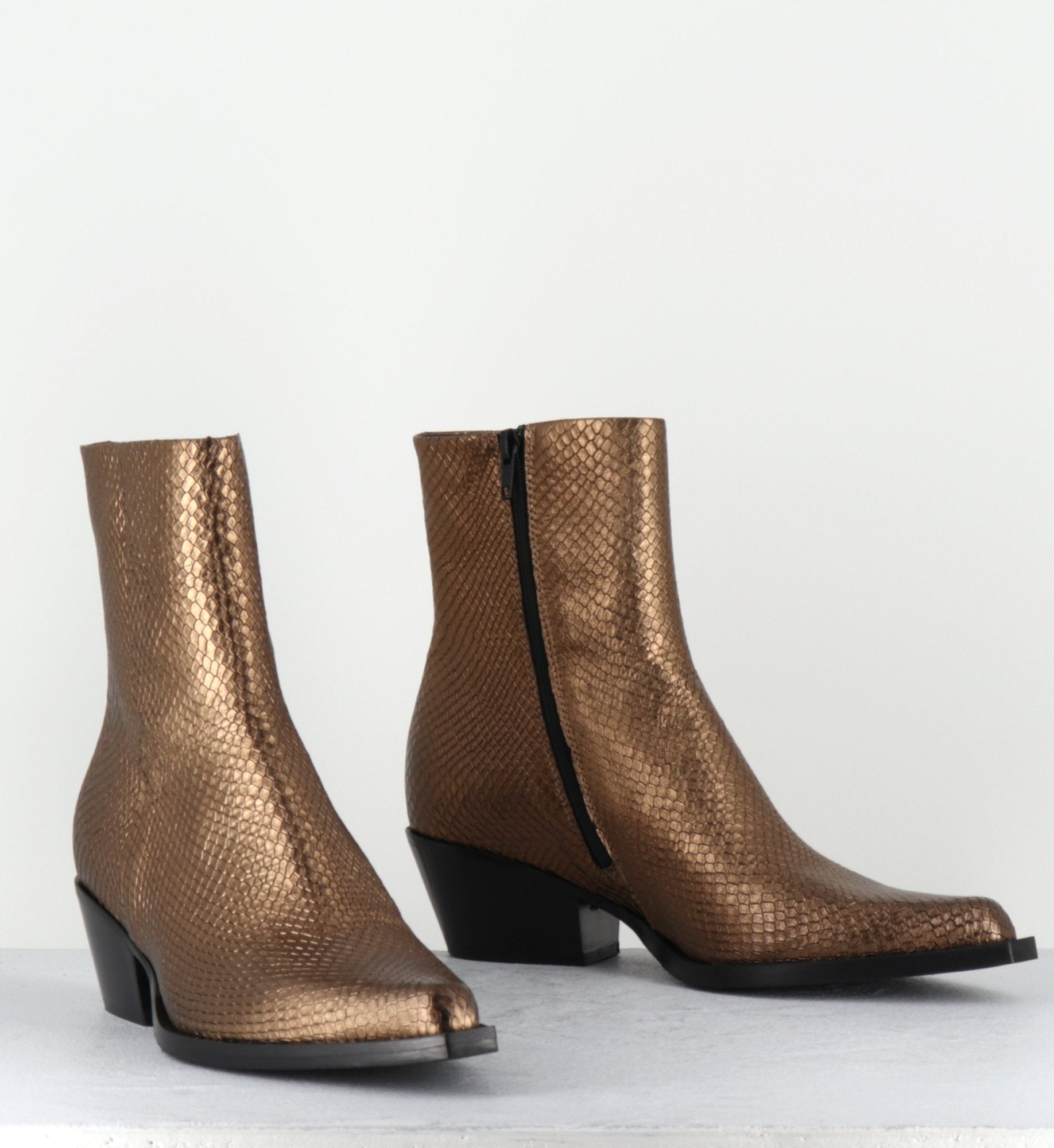 SEBERO PITON OLD GOLD