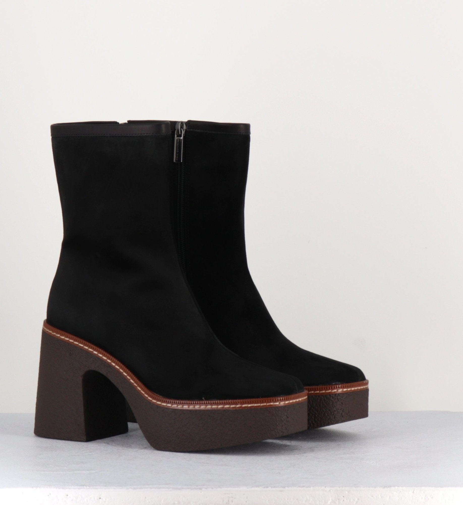 CARLA21 VELOURS NERO