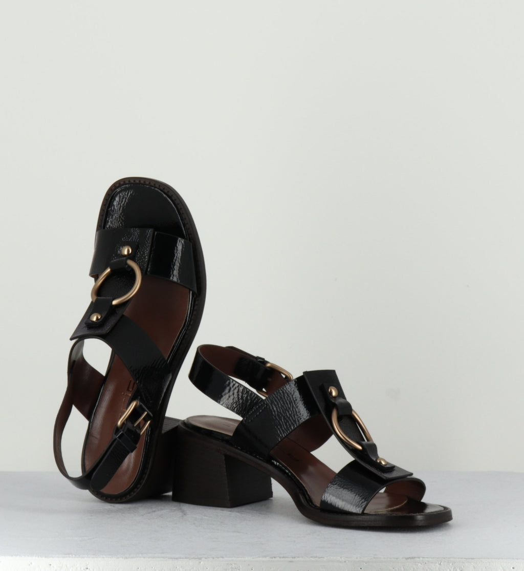 PE21004 NERO