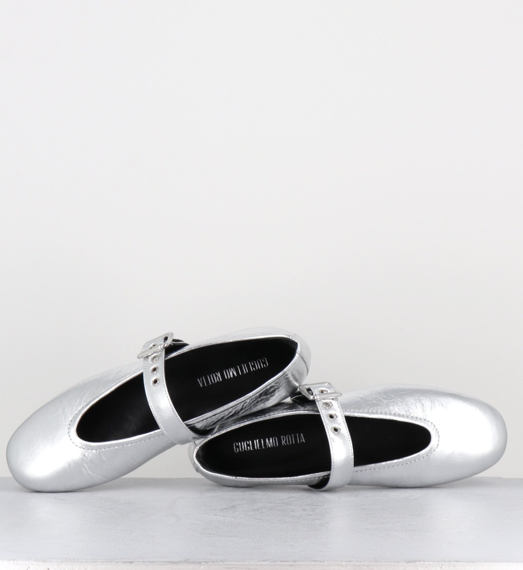 SHAKILA SCRATCH SILVER