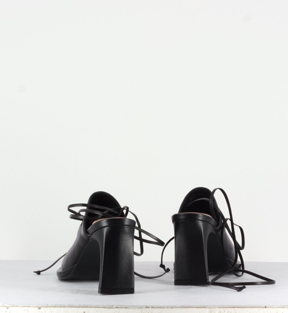 Reike Nen - Clean Square Mules Black