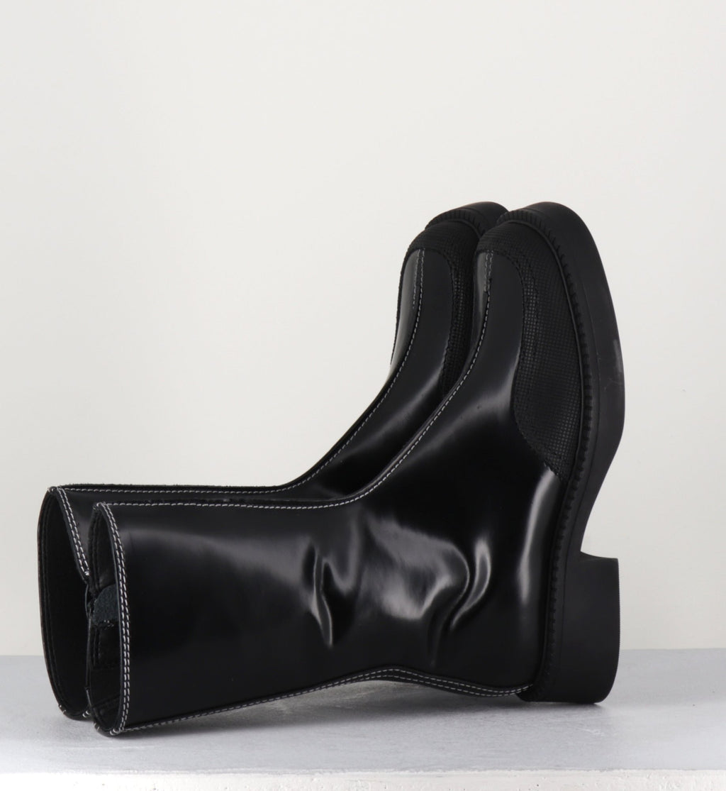 TORA BLACK BOOTS