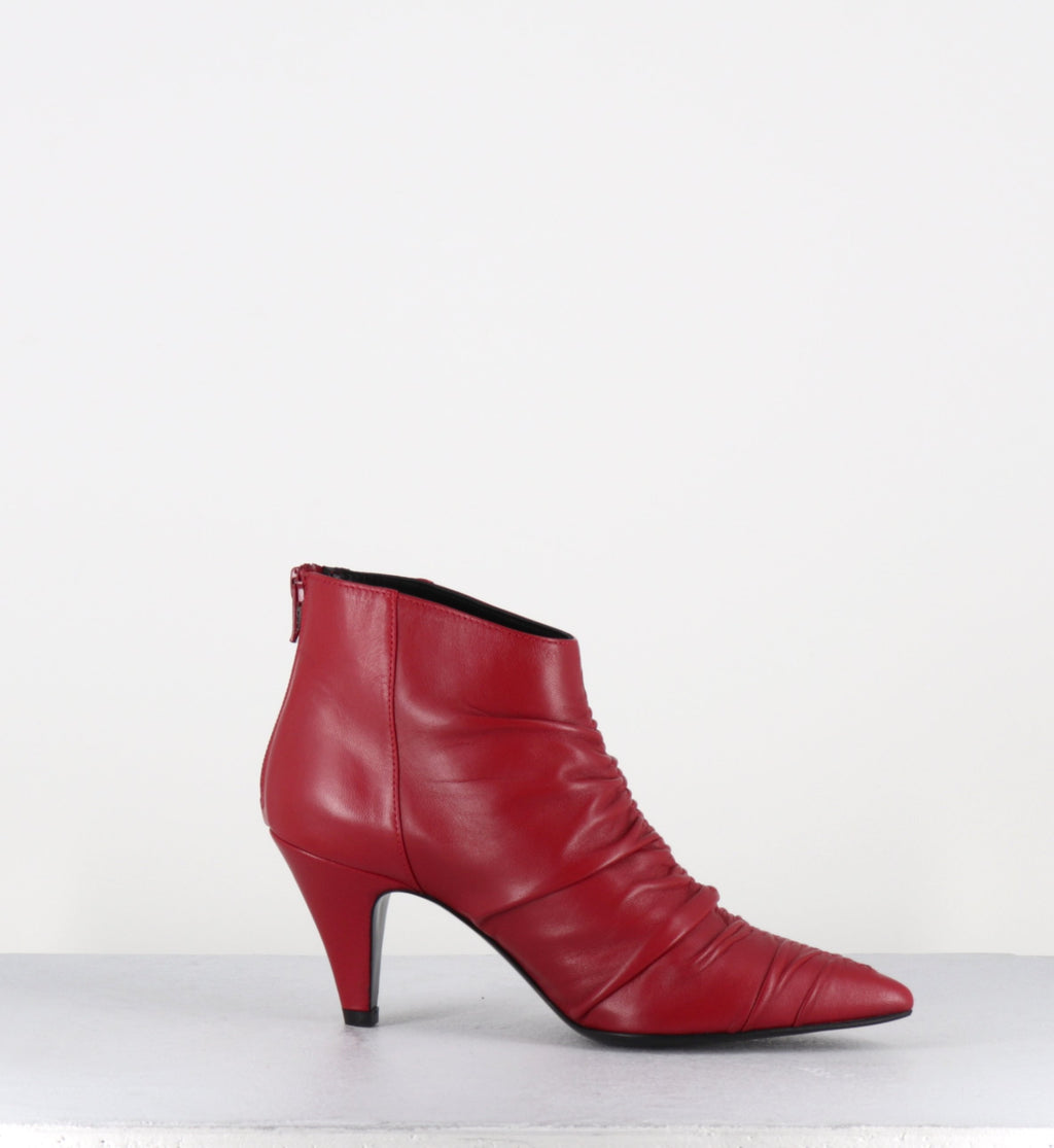Bottines à talon en cuir rouge EF616R- Garrice Collection