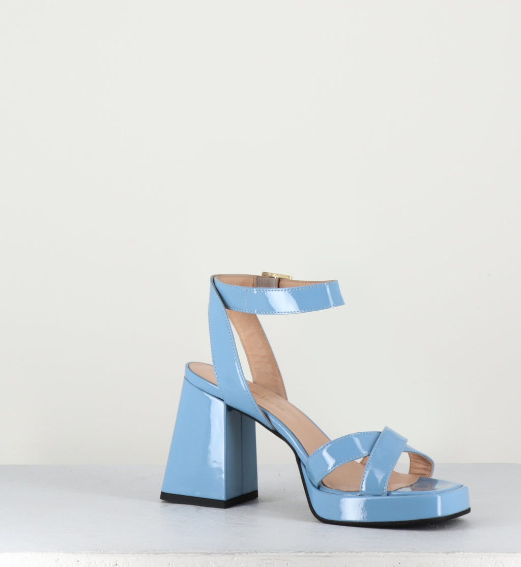 Sandales à plateforme en cuir vernis bleu - YEL3305 CELESTE