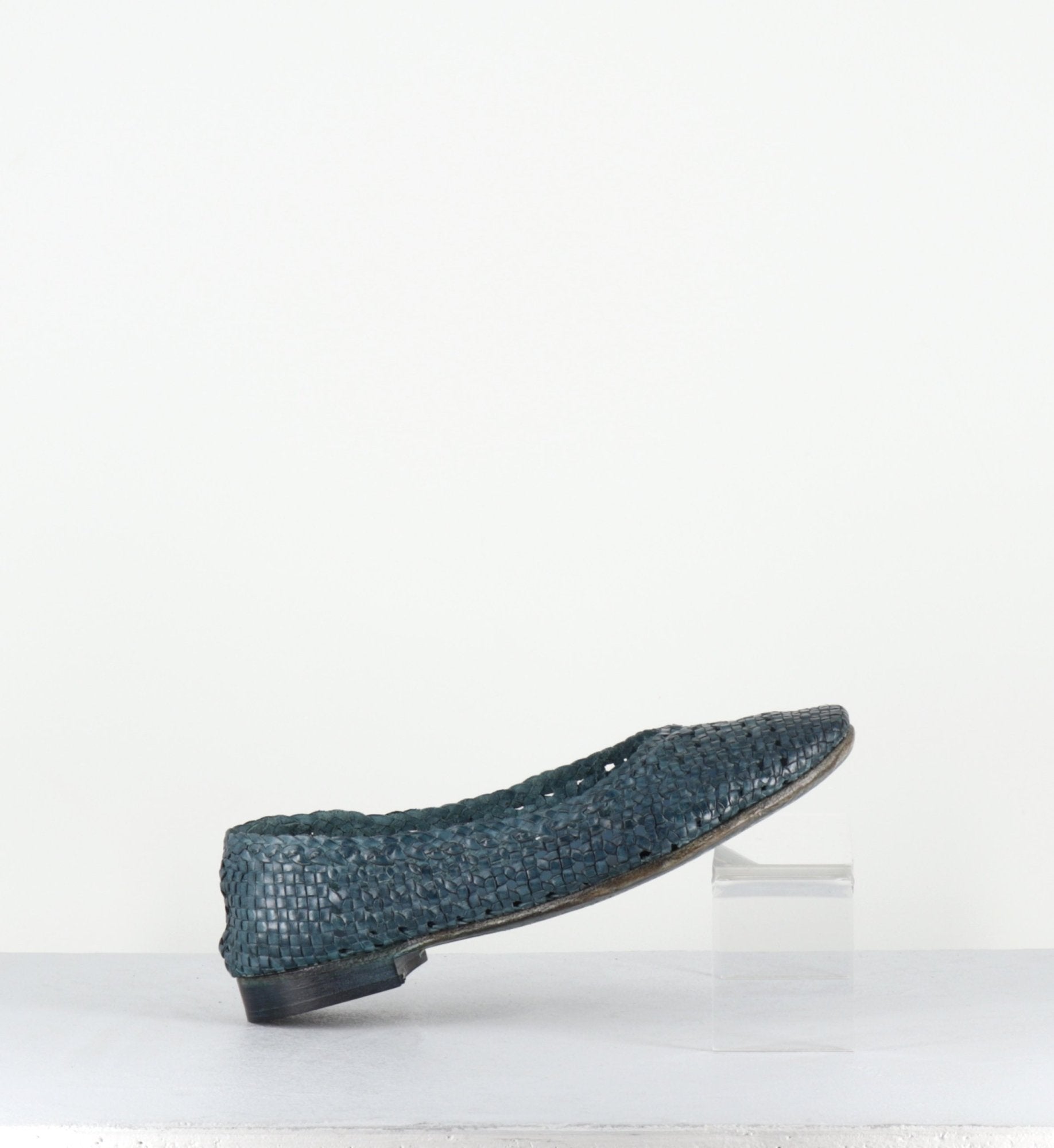 DOBRA DENIM