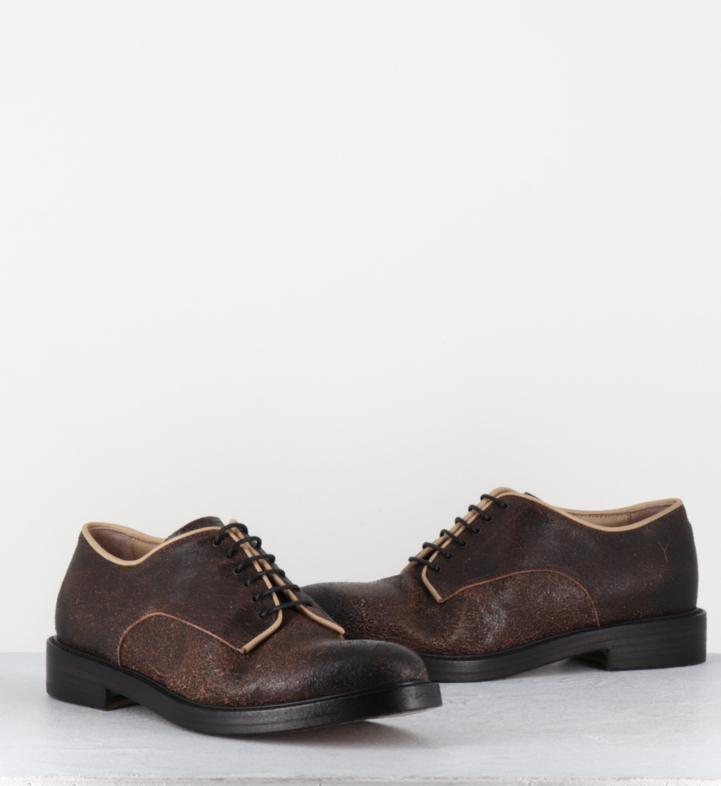 SOTOHANE BLACK COWHIDE