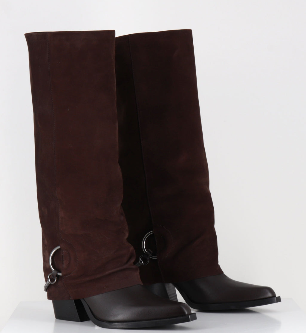 DEBY25 KOMBAT T MORO