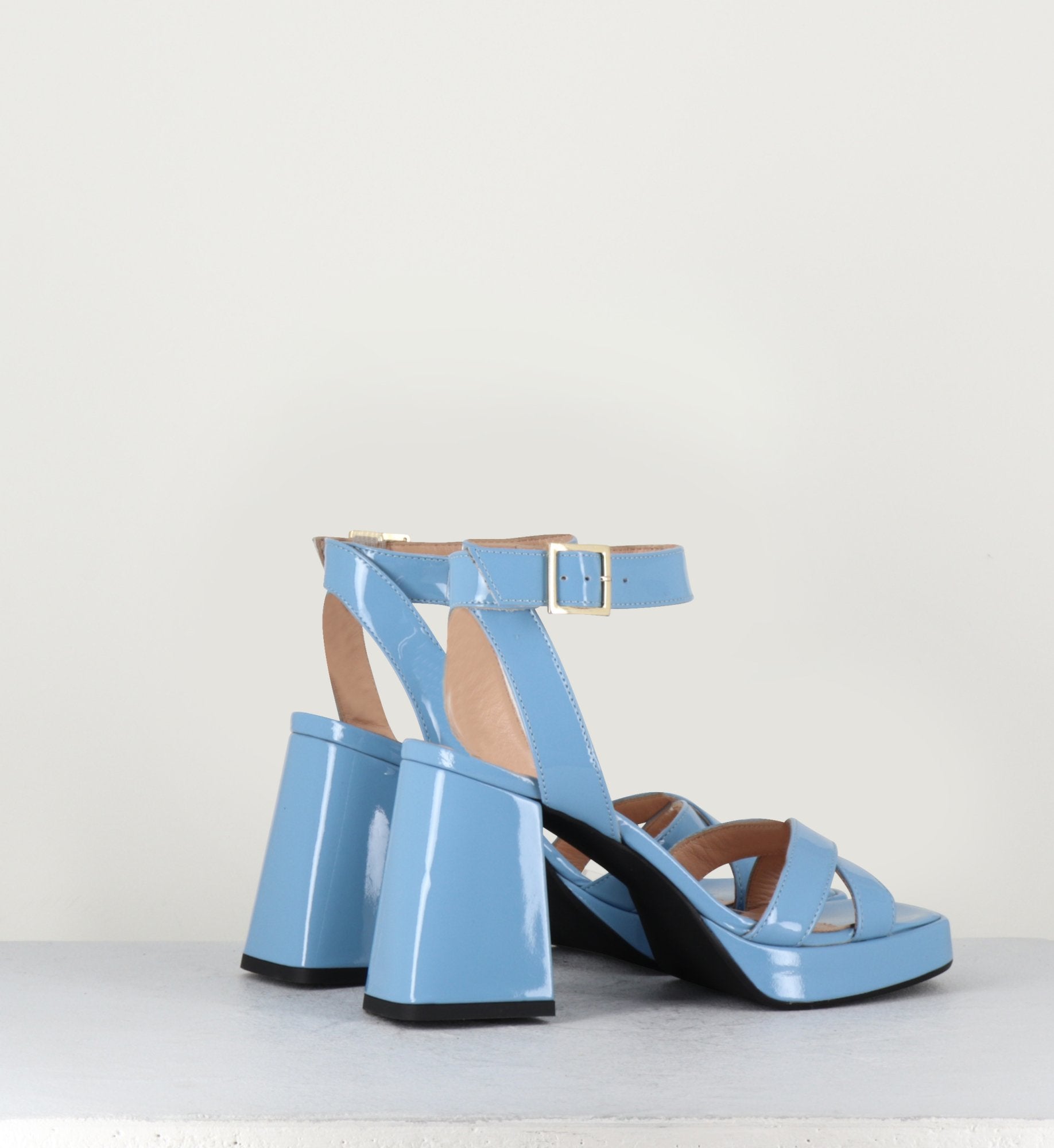 Sandales à plateforme en cuir vernis bleu - YEL3305 CELESTE