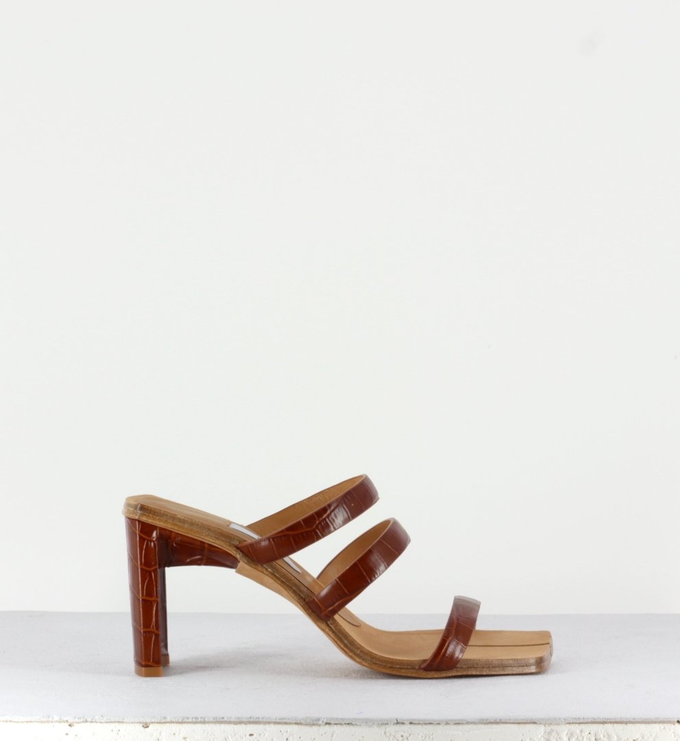 JOANNE CLAY CROC