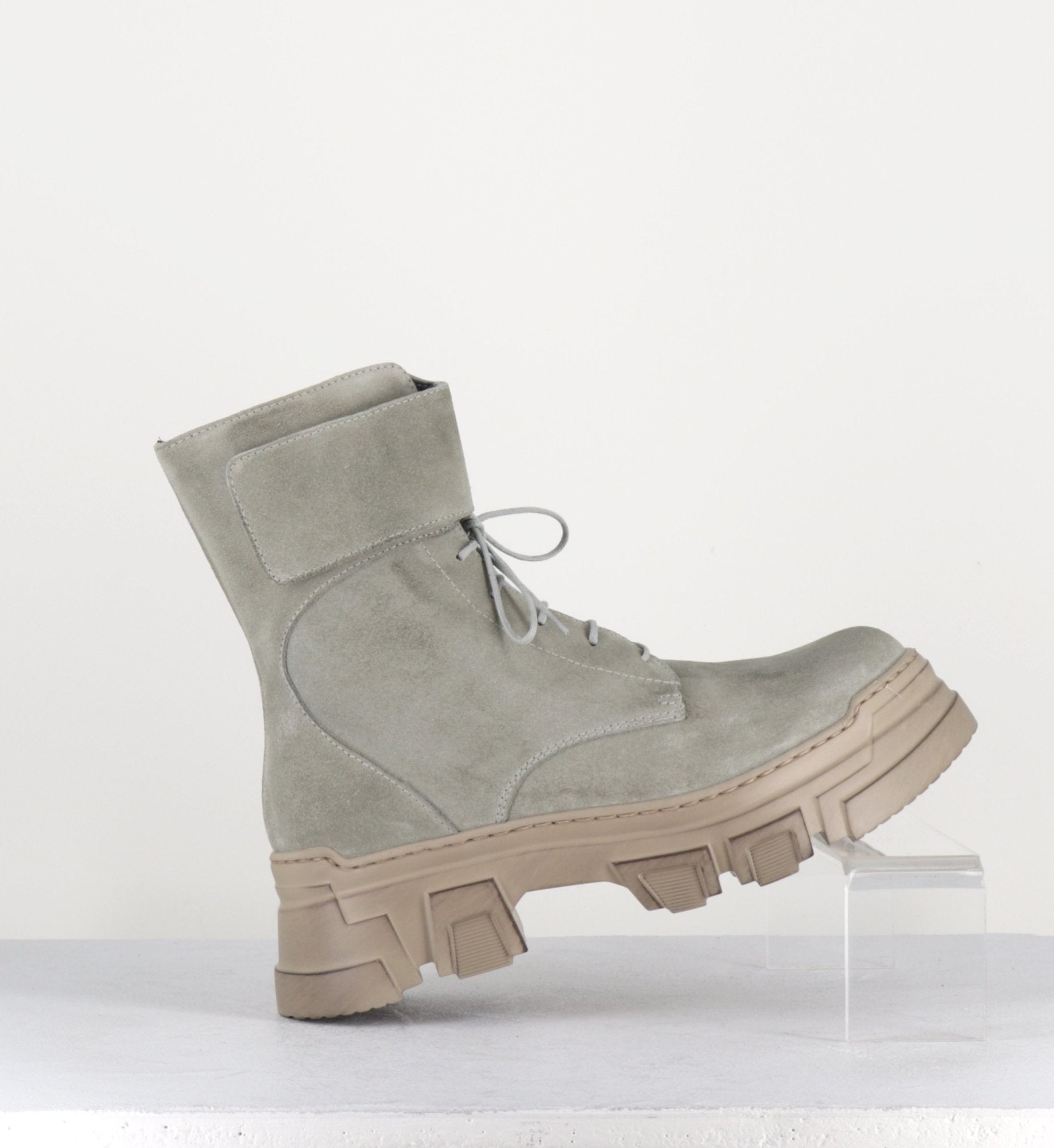 Boots à lacet en daim - 1001 SAND