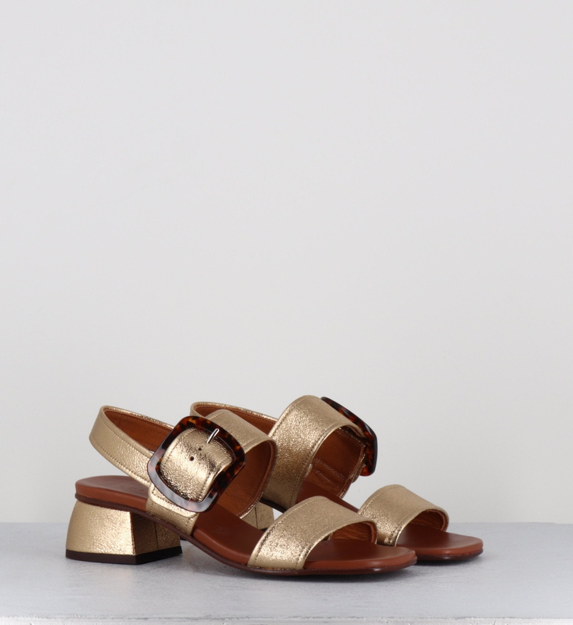 QUANDA46 AGNES PLATINO