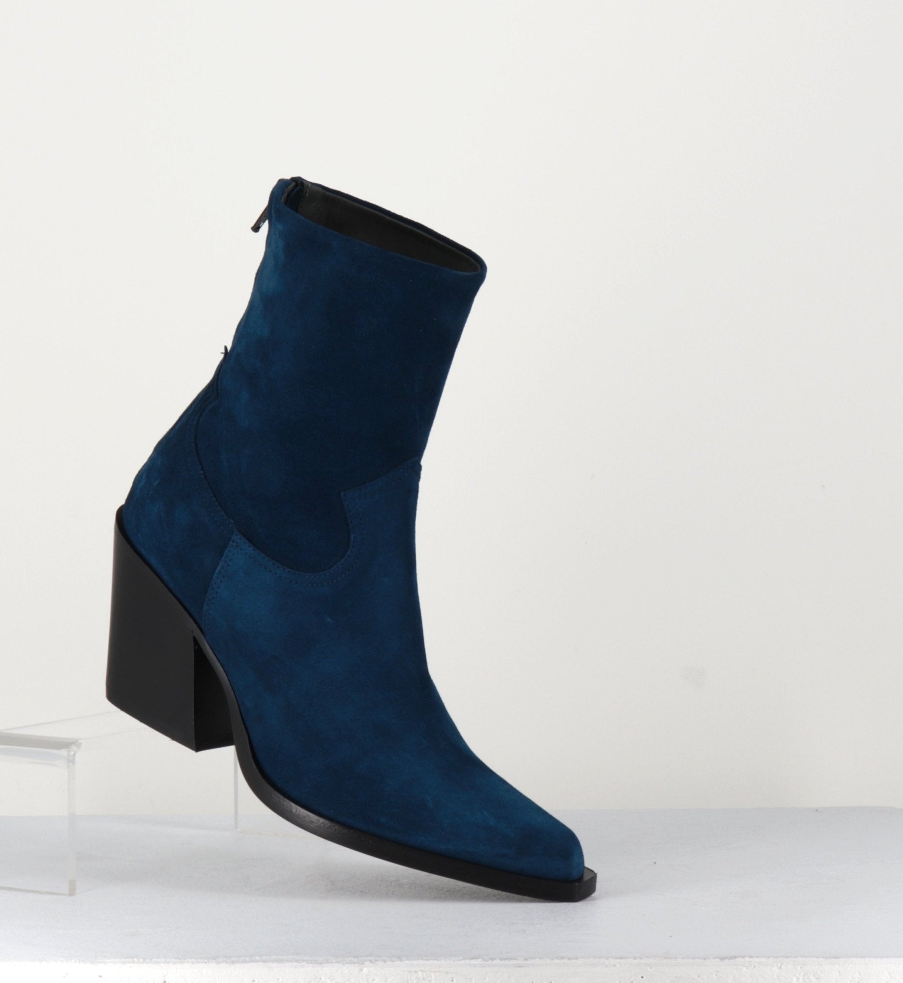DESI CHELIN BLU