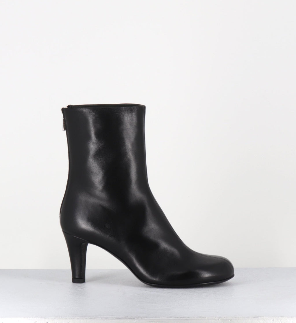 ESME005 GUANTERIA NERO