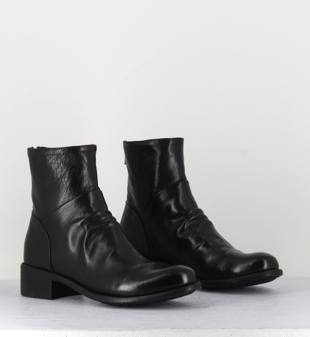Bottines en cuir noir - LISON CAOU 045 NERO