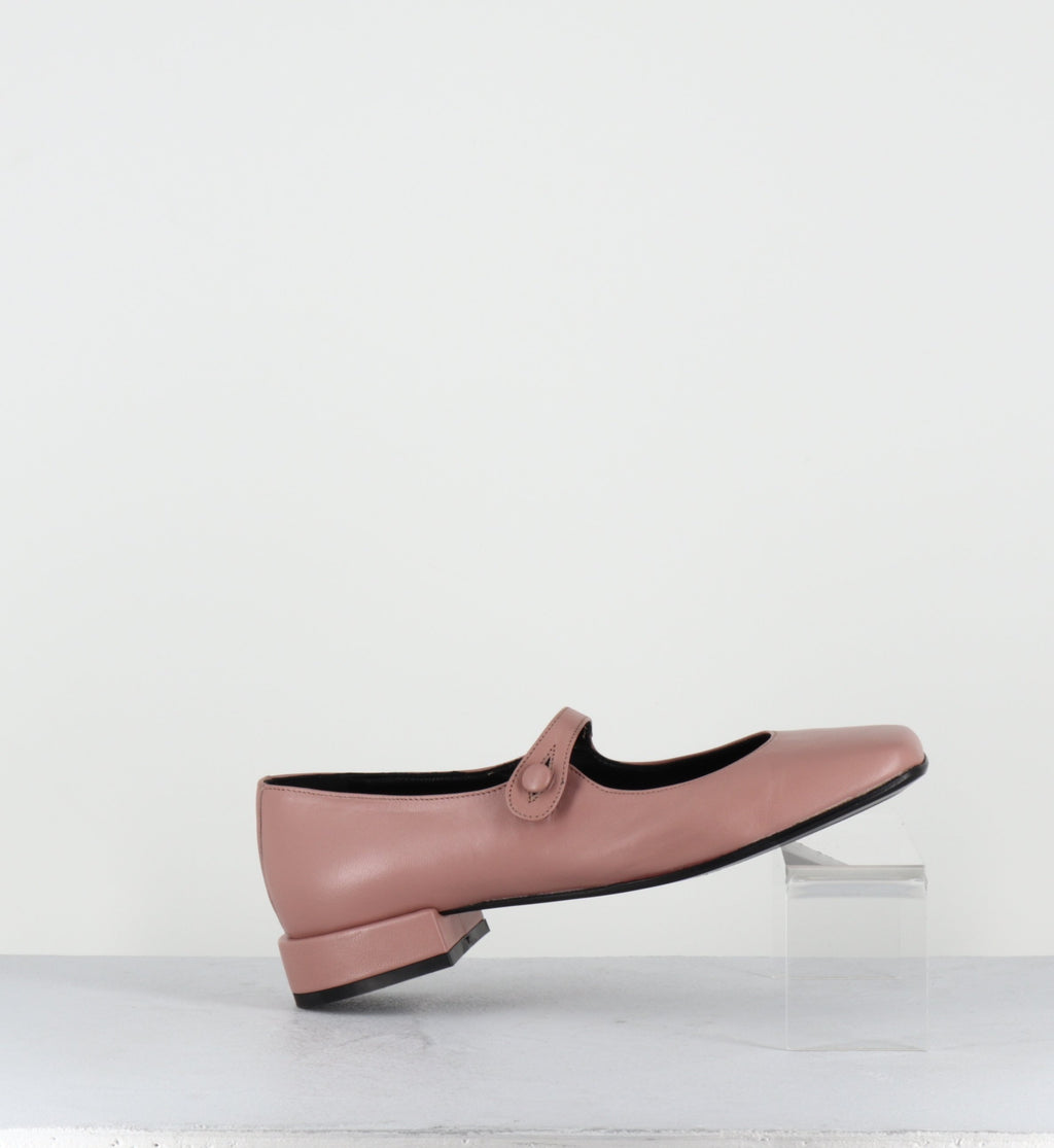 JANE NATURAL COWHIDE