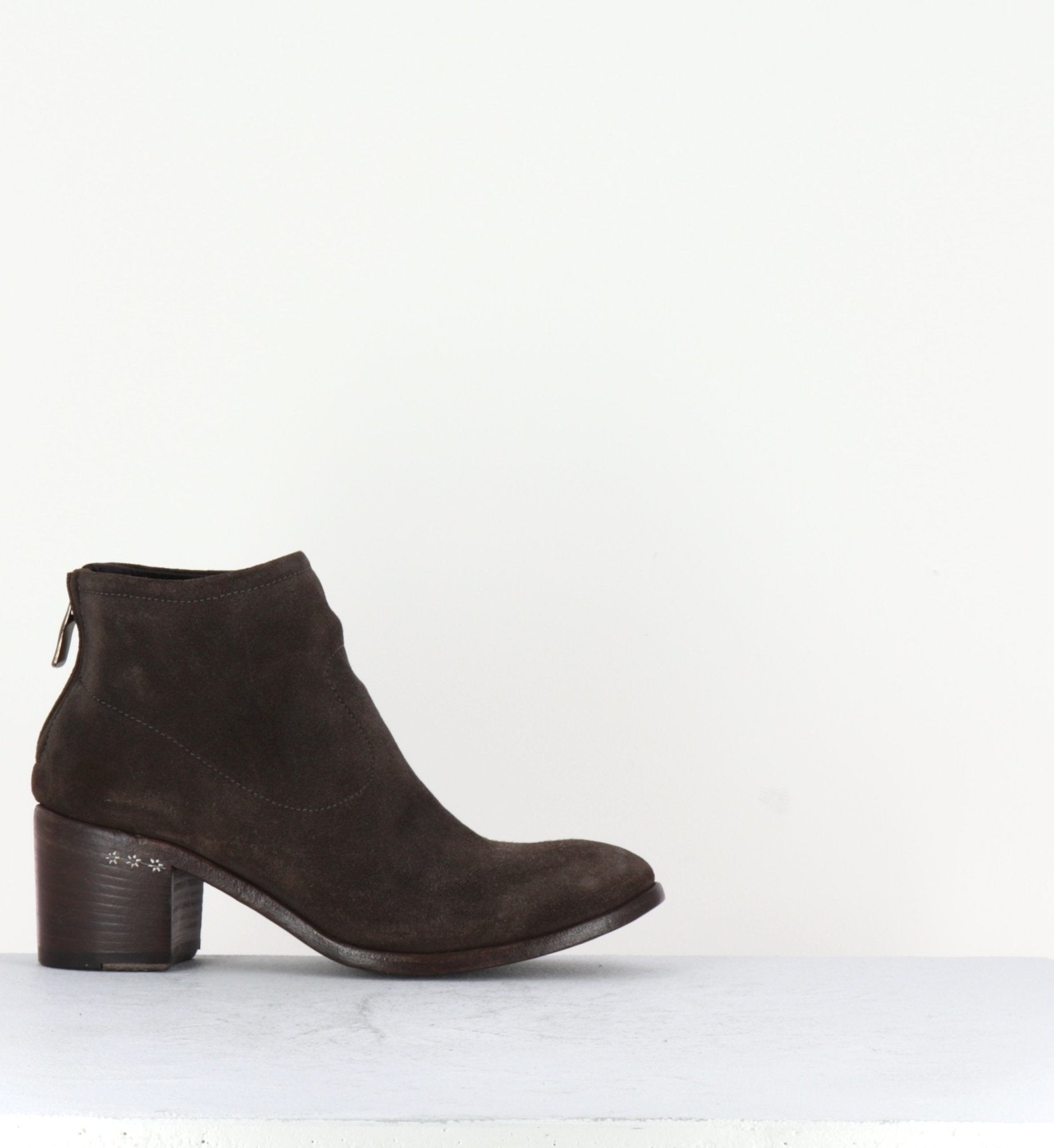 Bottines petit talon courtes en daim beige TESSA45014T - Alberto Fasciani