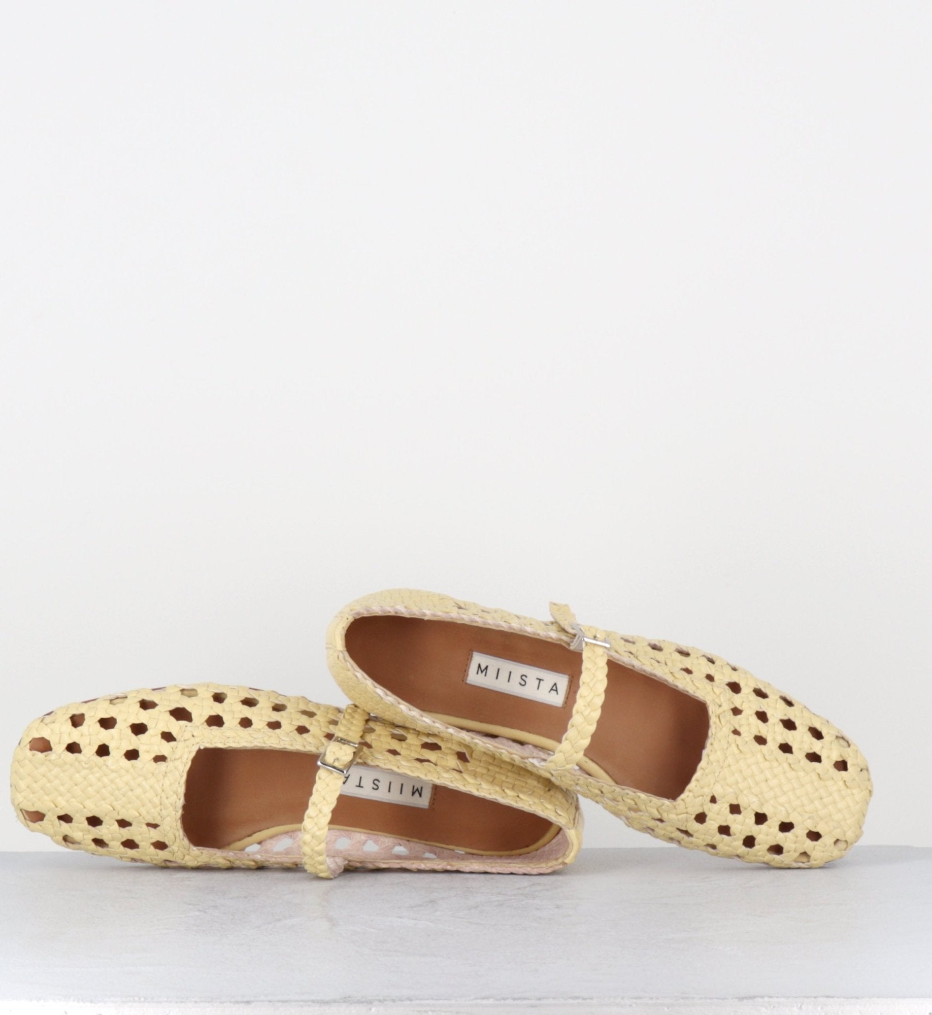 YEIDA BUTTER BALLERINAS