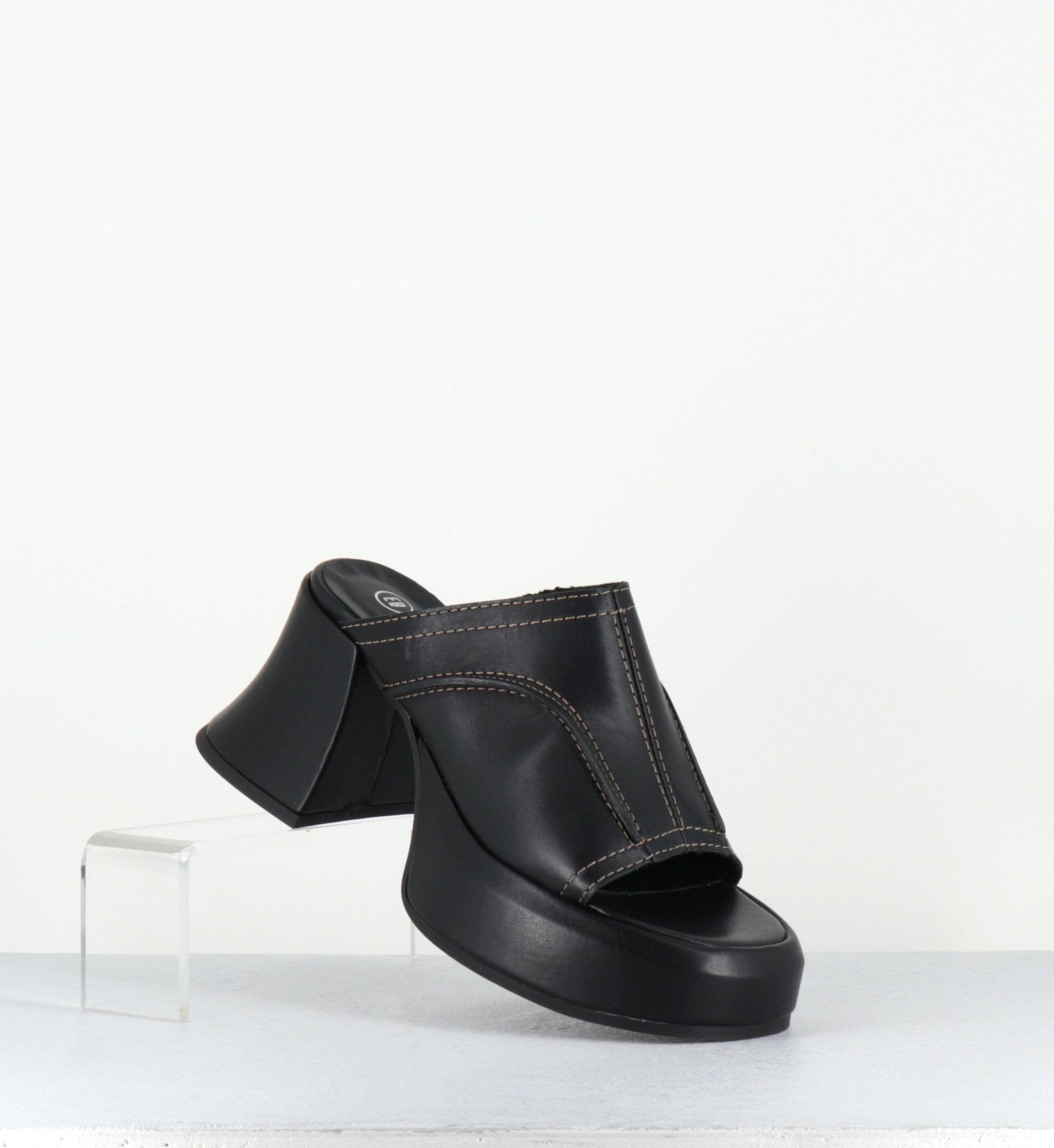 LOTA BLACK SANDAL