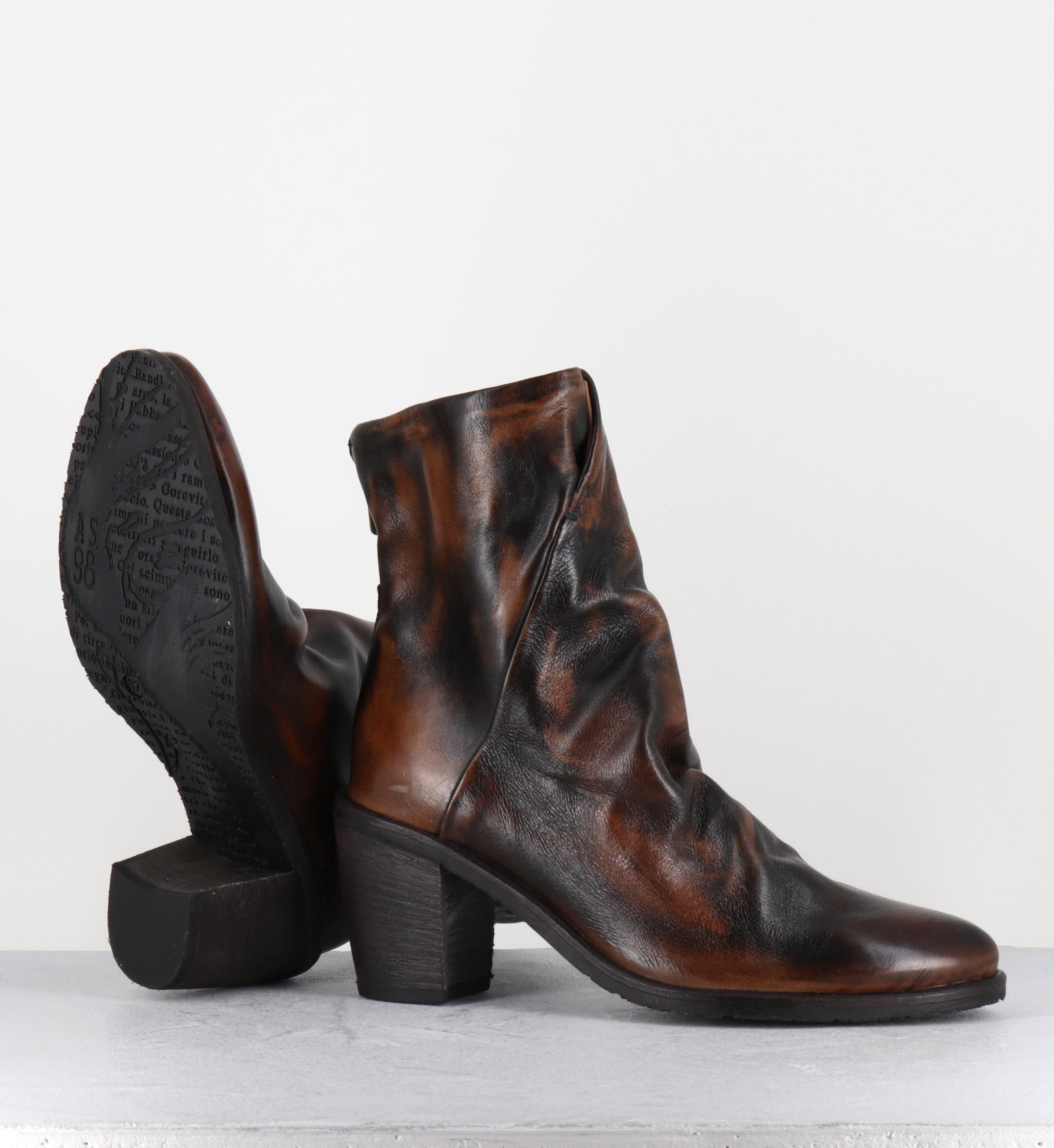 B82209 RITHM CALVADOS