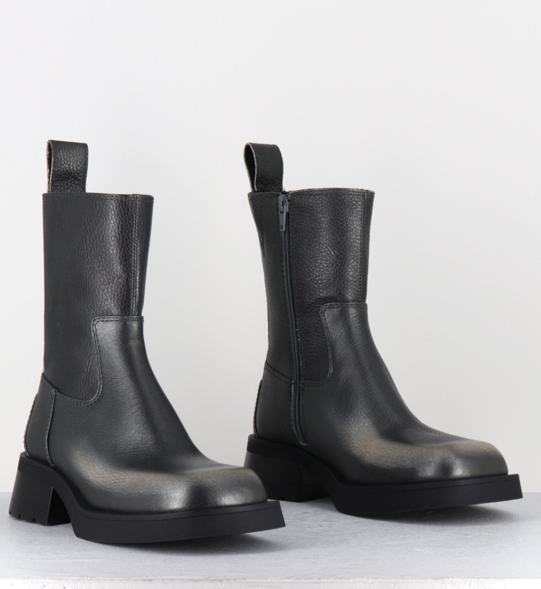 YOLANDA BRUSH SILVER