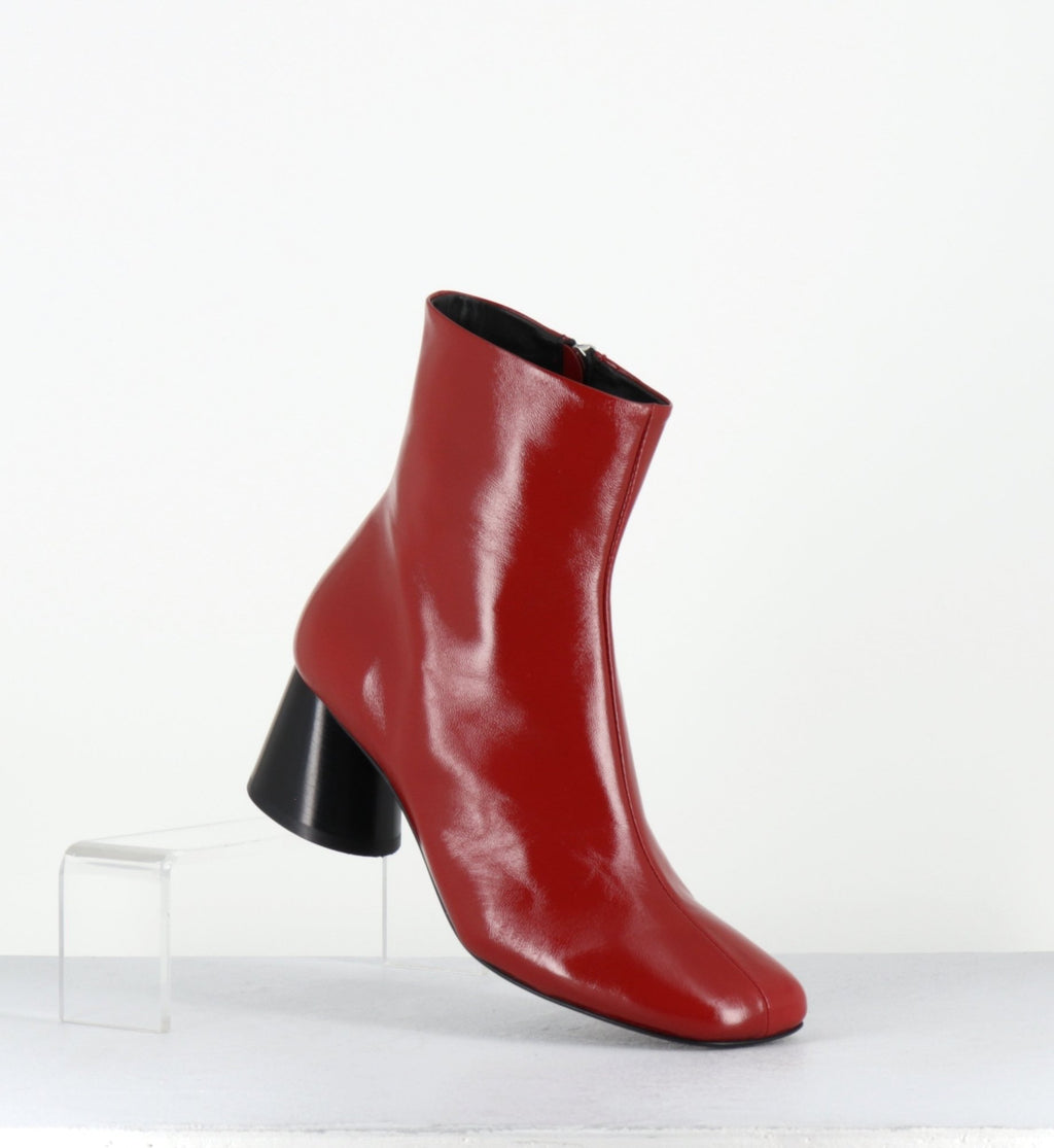 ODILE02 GLAZE PASSION