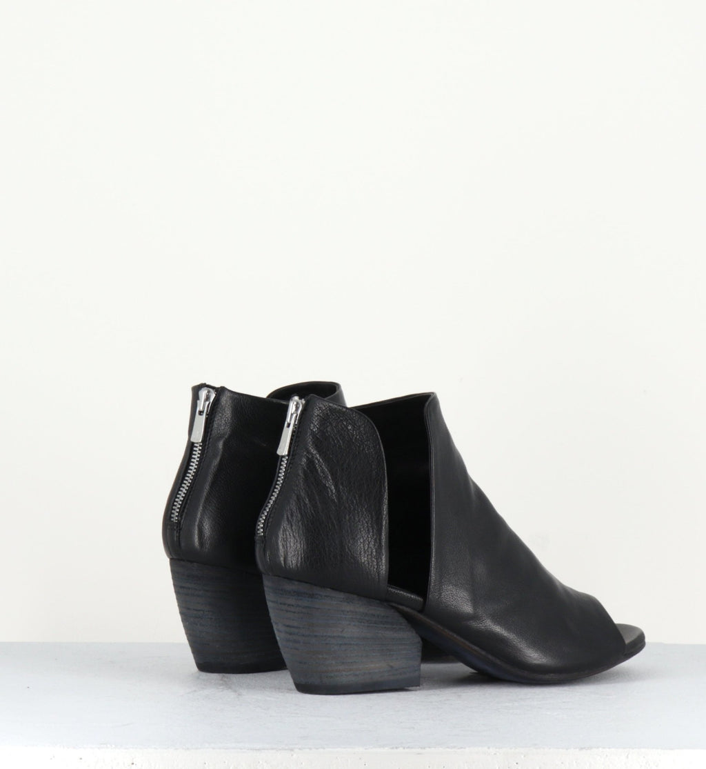 Bottines courtes à talons en cuir noir BLANC/012- Officine Creative